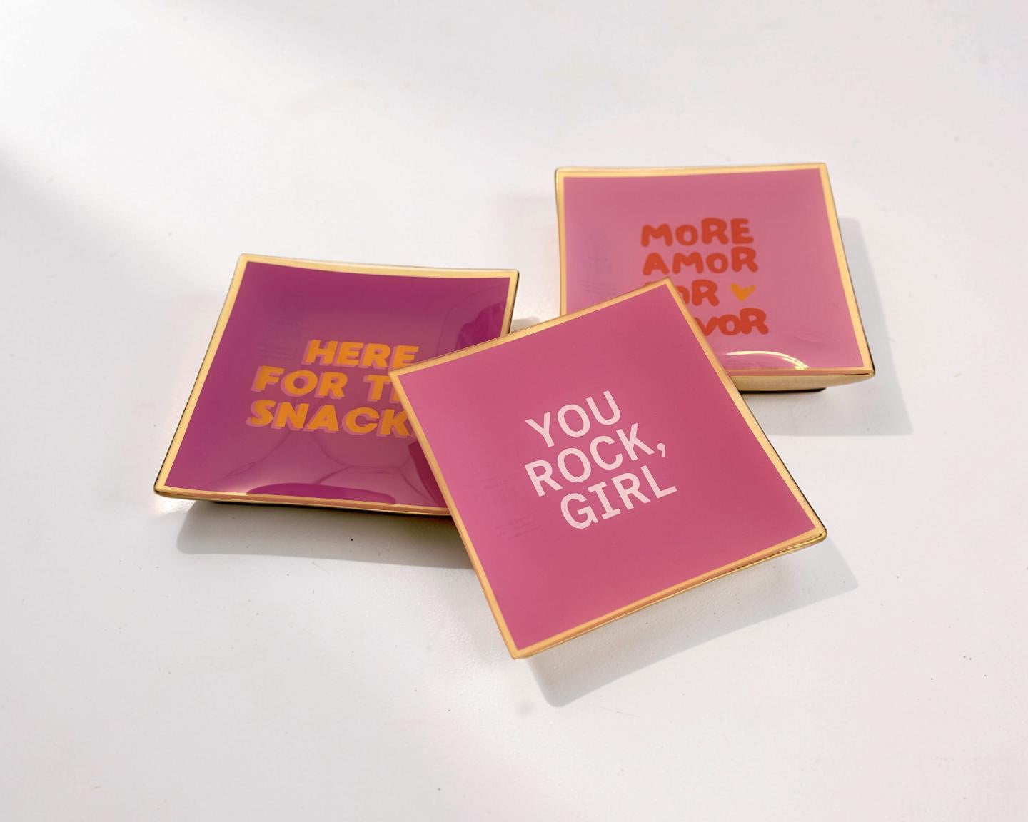 Glas Teller mit Spruch | knallige Farben | Love in pink und rot (Kopie) Roo's Gift Shop