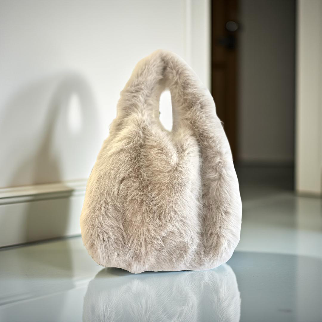Beige Fell Tasche, Große Hobo Tasche aus Kunstfell Roo's Gift Shop