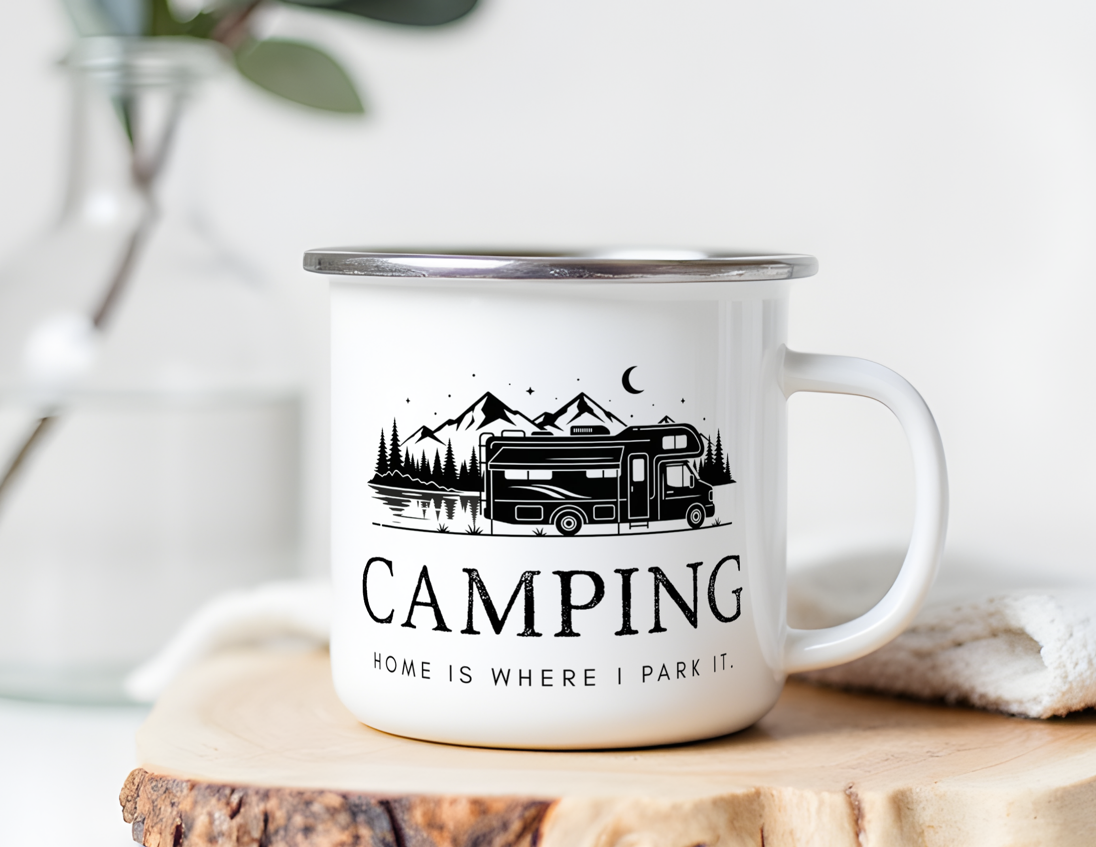 Camping Emaille Tasse "Home is where I park it" – Bruchsicher | Geschenk für Camper Roo's Gift Shop