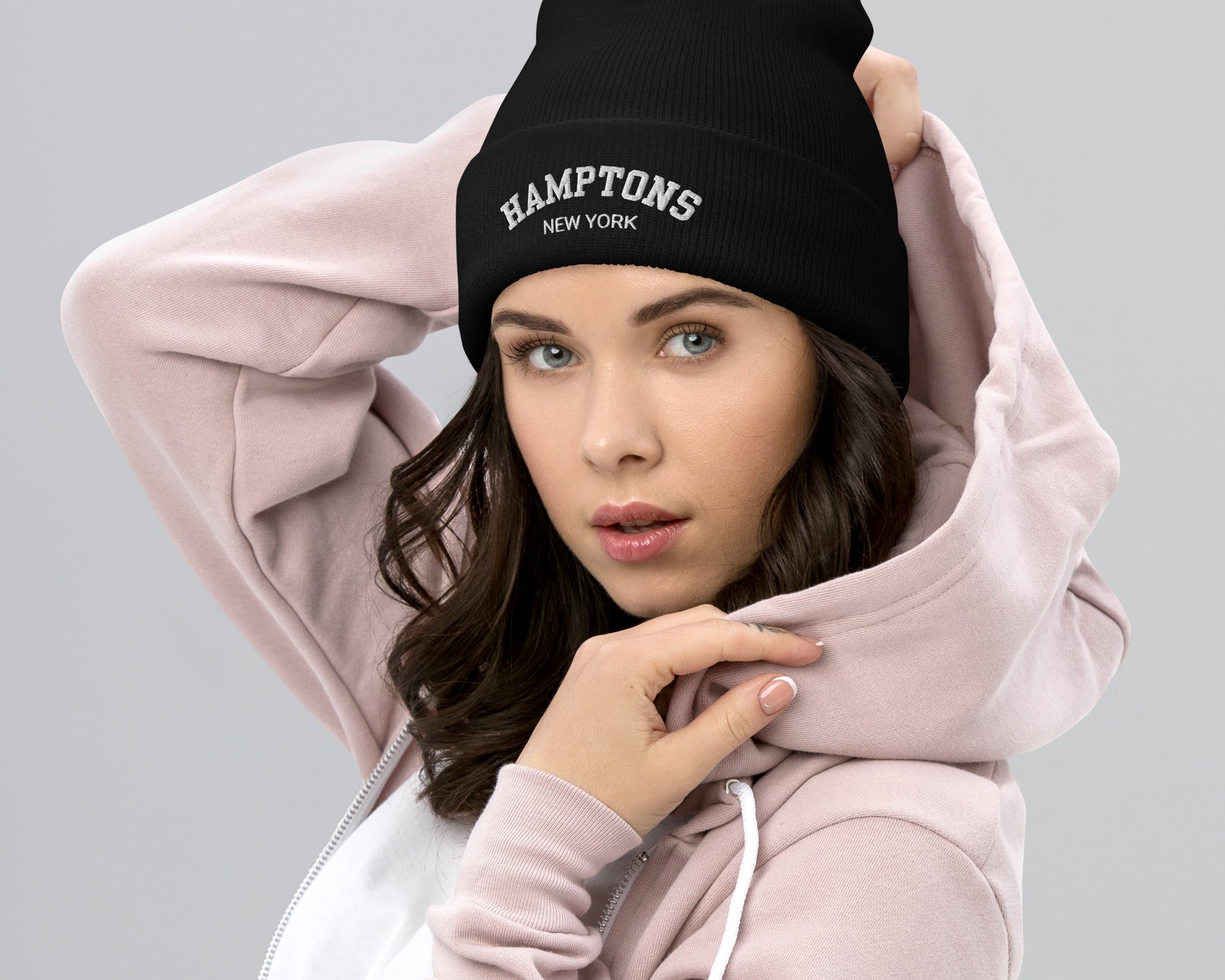 Umgeschlagene Beanie | bestickte Strickmütze Hamptons New York | in schwarz, blau, grau Roo's Gift Shop