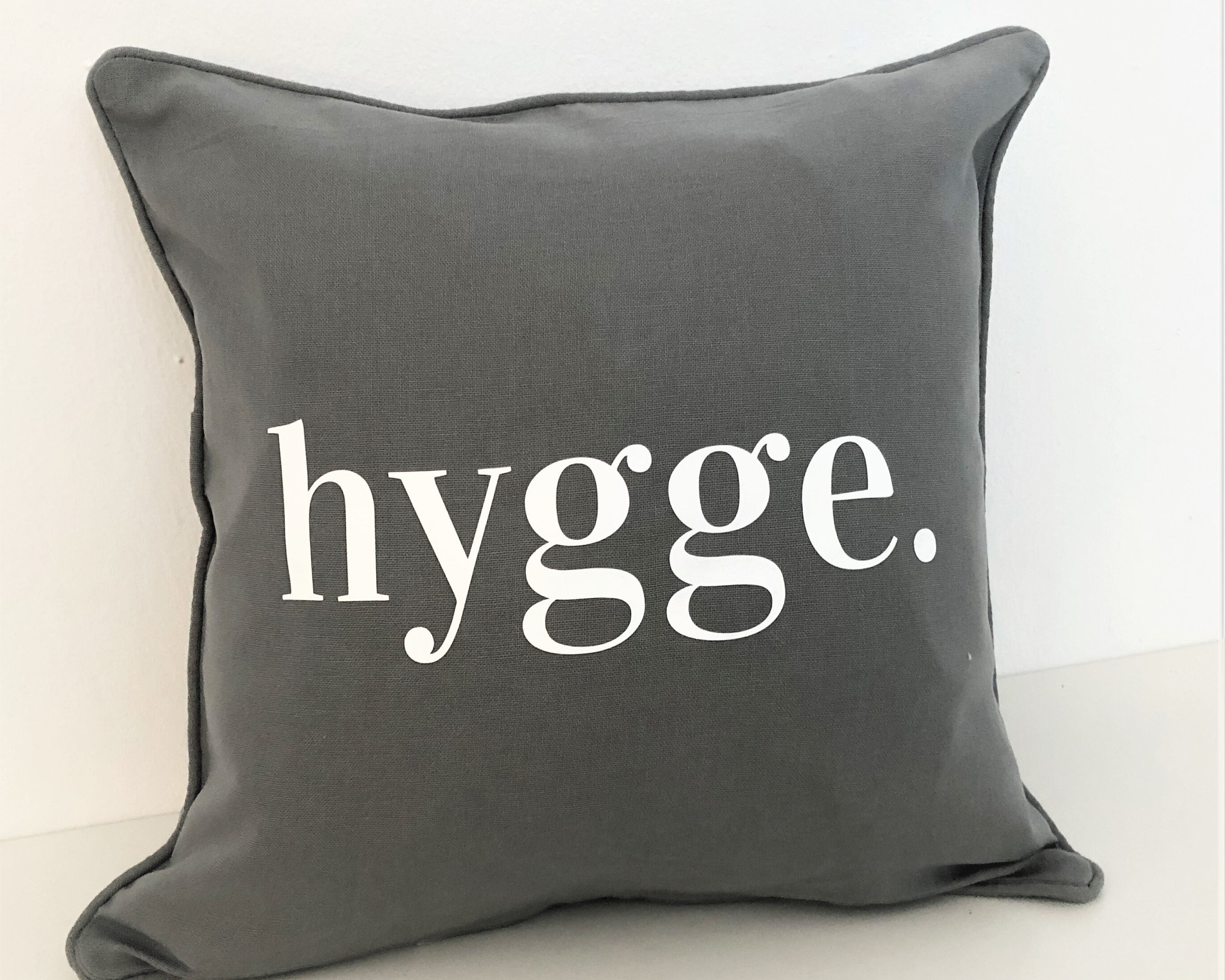 HYGGE Kissen | Kissenbezug aus Baumwolle | minimalistische Deko | 45 x 45 cm