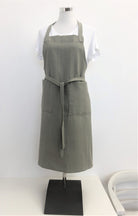 Schürze personalisiert | edle natur graue Leinen-Optik | Schrift in schwarz oder weiß | Schürze mit Deinem Namen | One Size