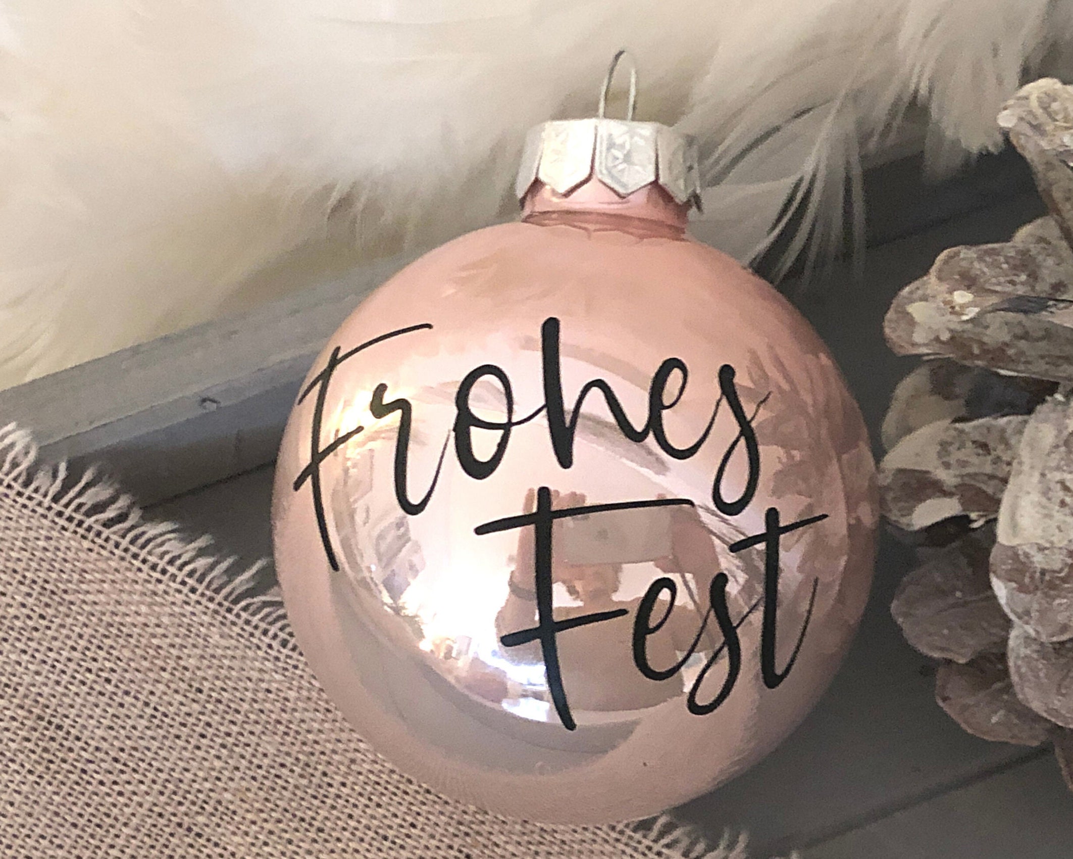 Weihnachtskugel personalisiert | 6 oder 8 cm | rosa
