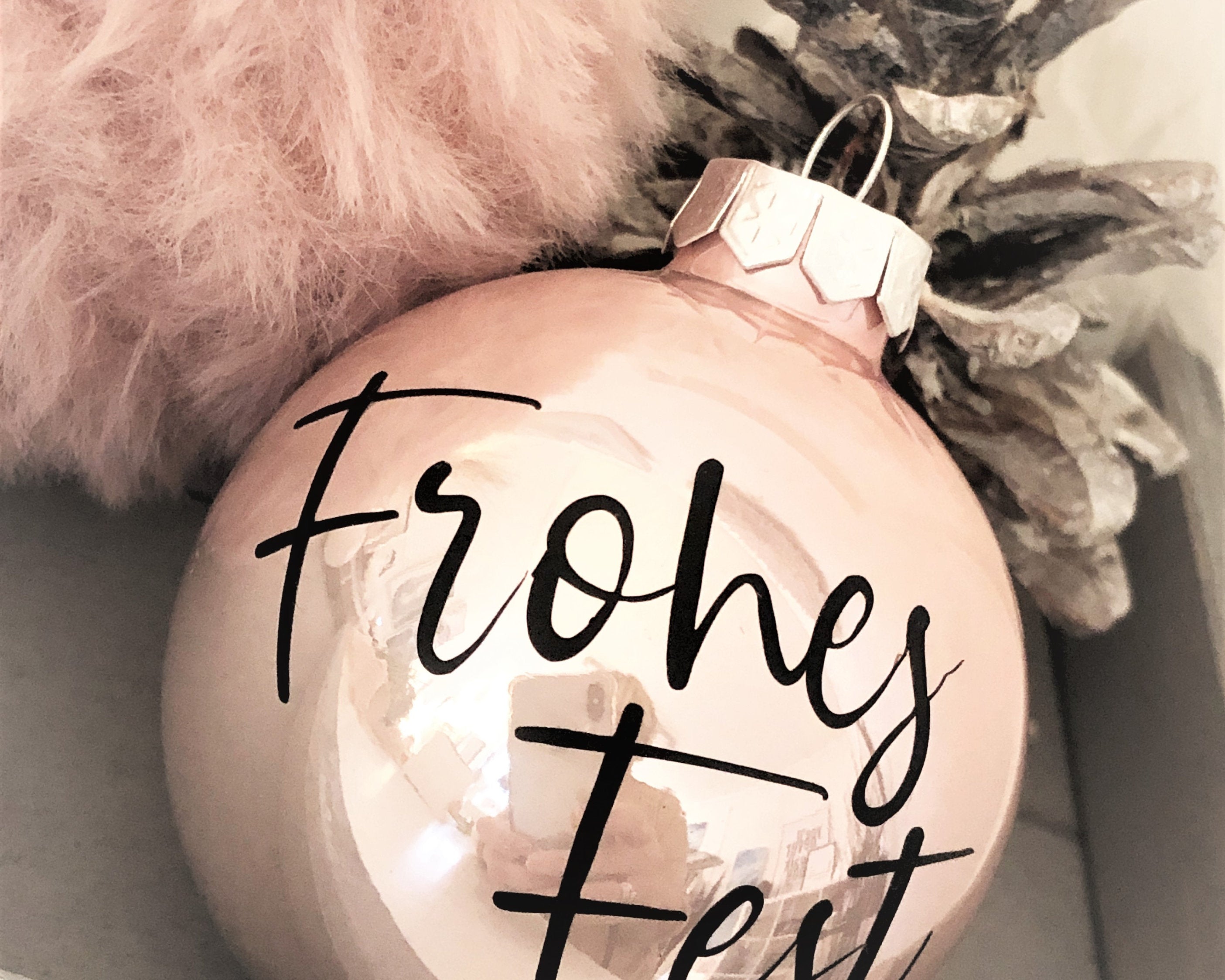Weihnachtskugel personalisiert | 6 oder 8 cm | rosa