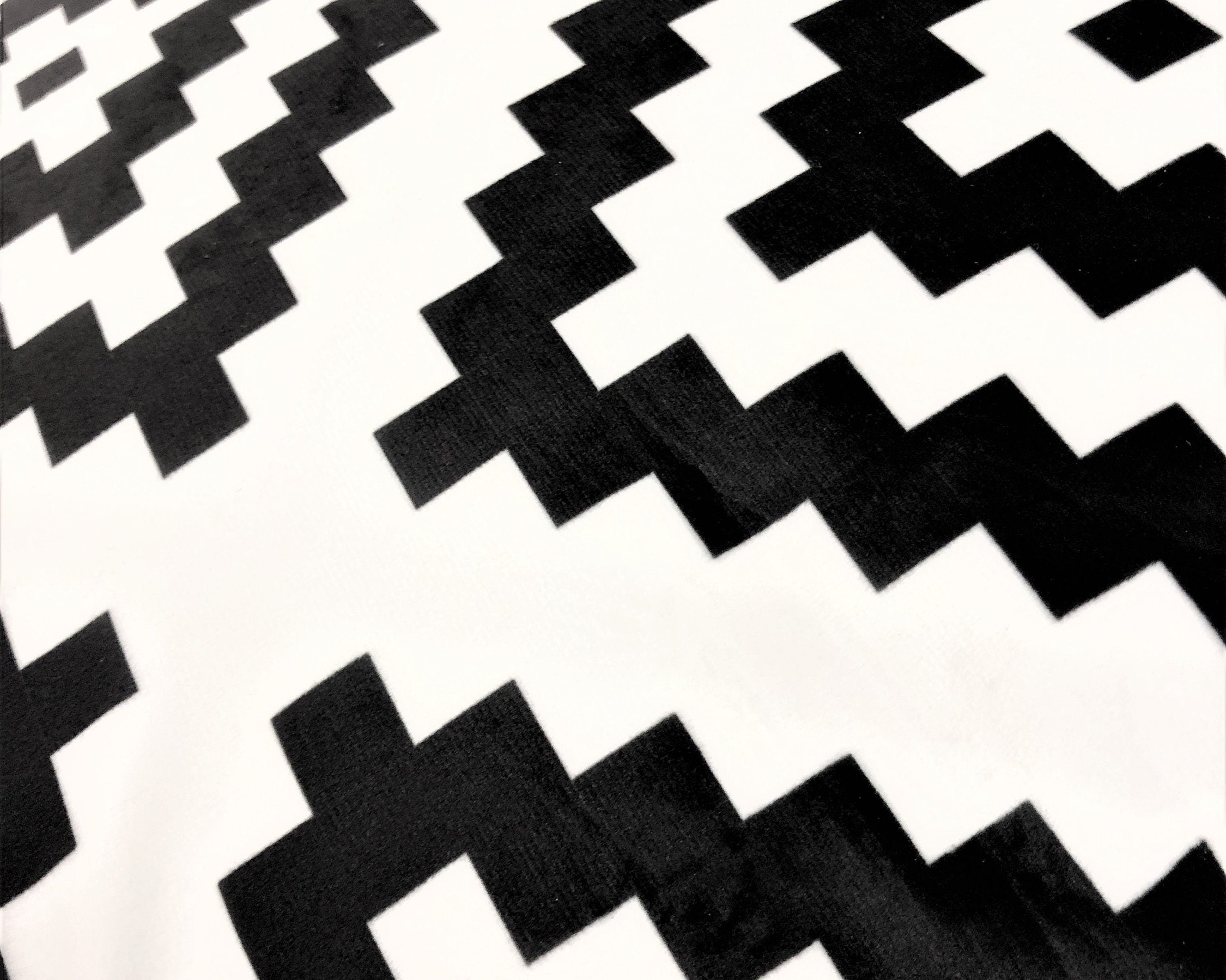 Kissen | Design Kissen in schwarz weiß | Scandi Boho Stil | Ethnomuster | Samt | inkl. Füllung