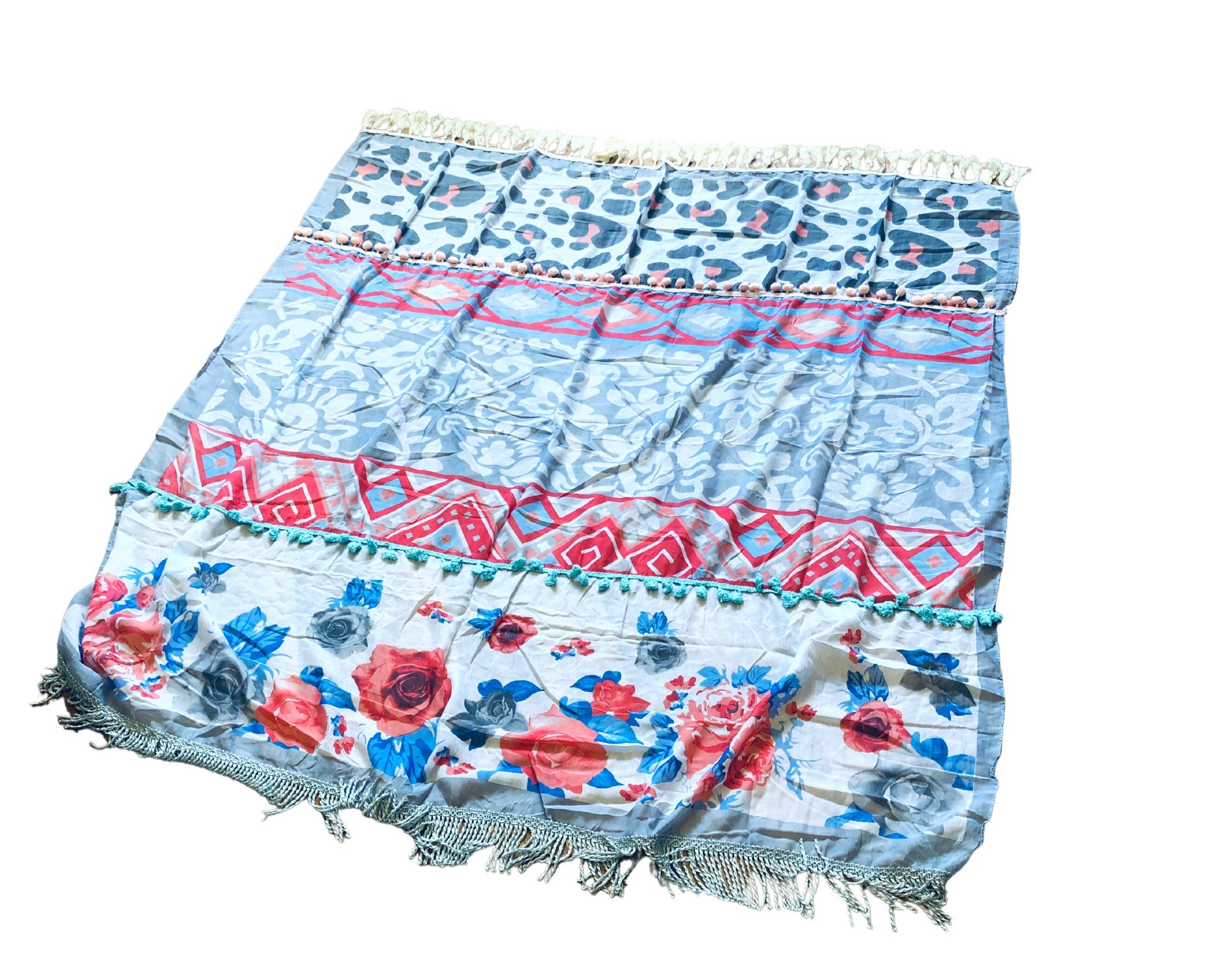 Bunter Pareo im Boho-Style | türkis rosa blau | Fransen | Bommel | Leomuster | Blumen | Ibiza Style