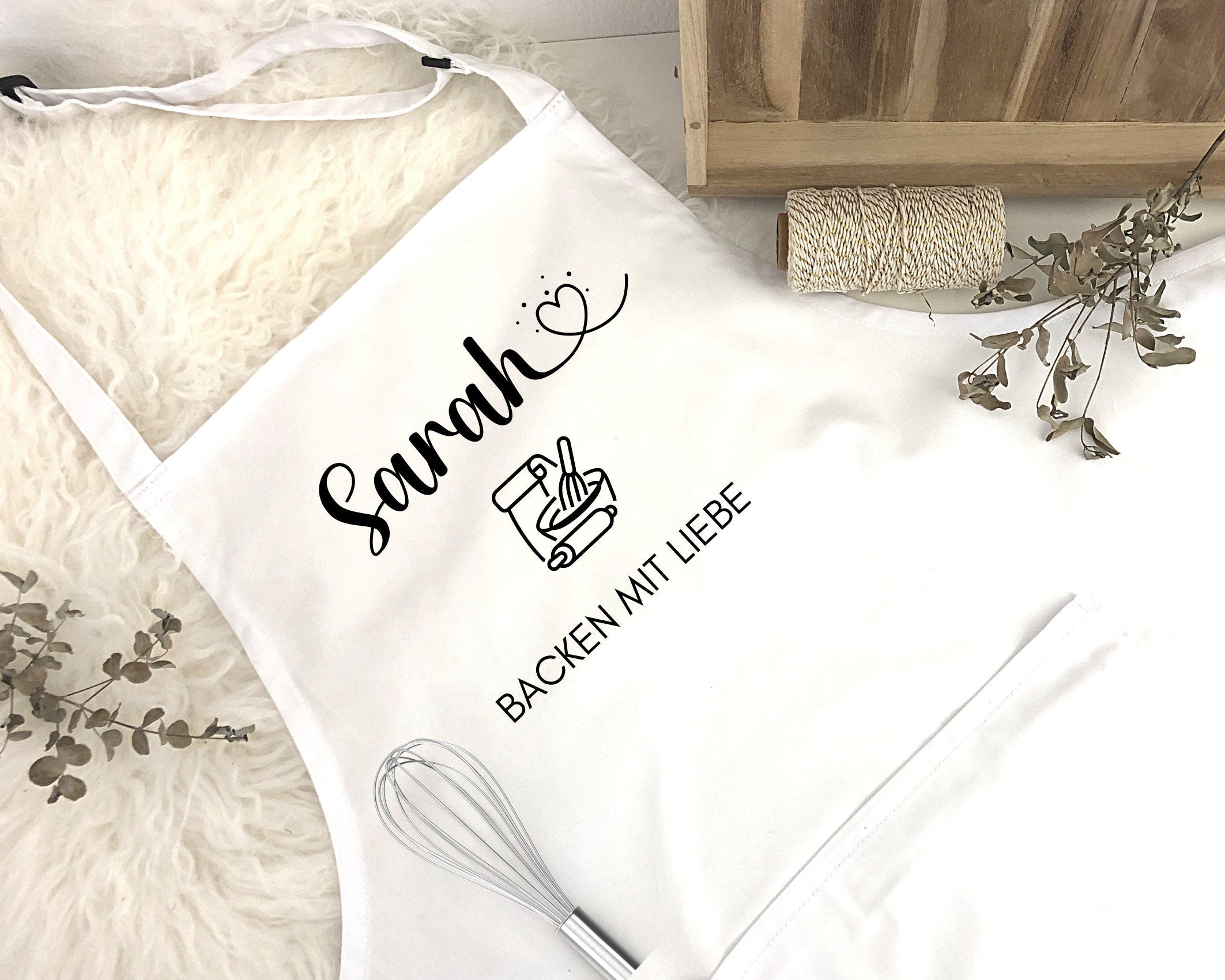 Schürze personalisiert | Backen mit Liebe | Backschürze mit Deinem Namen | One Size | weiß, grau, pink