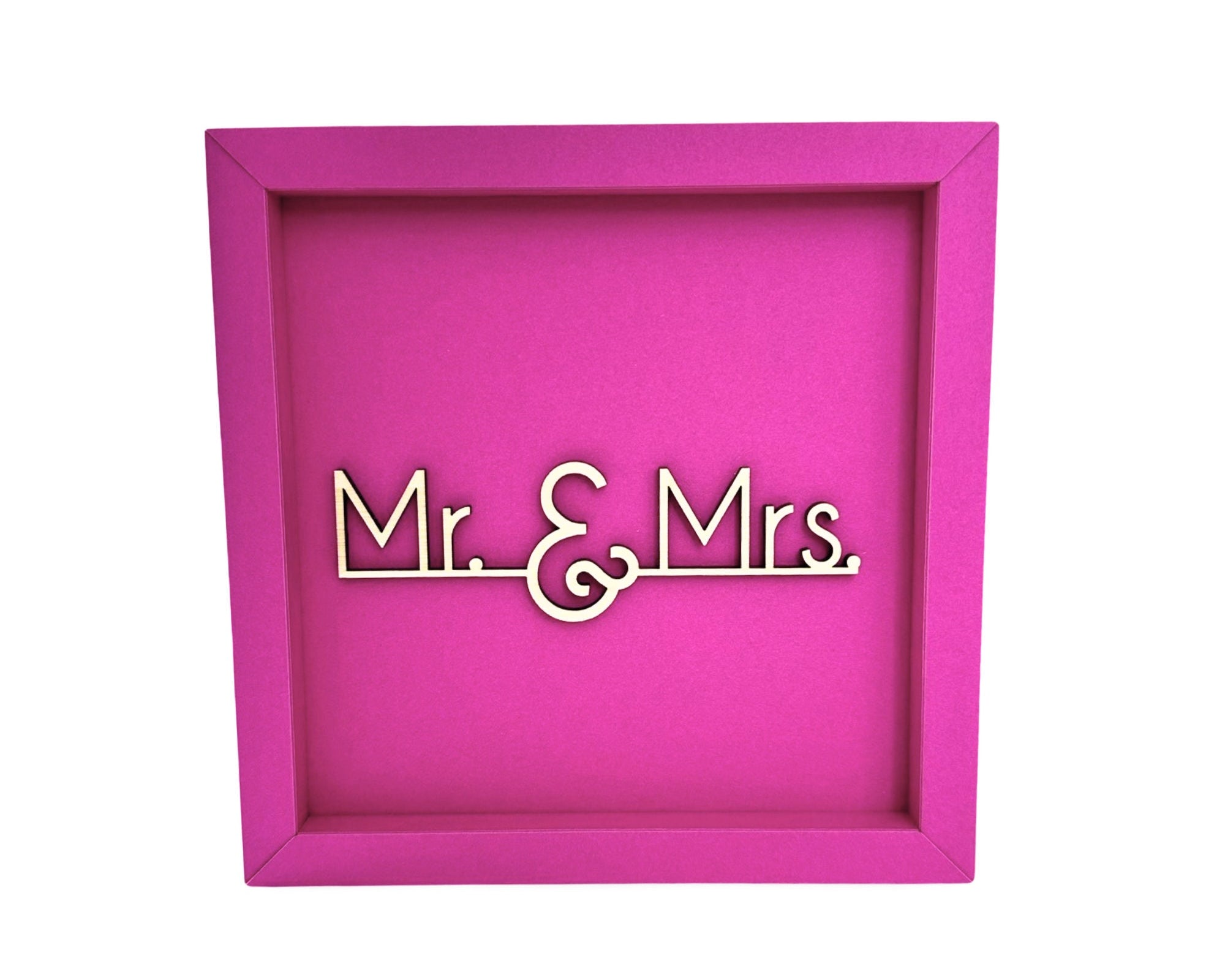 Mr.& Mrs. | Schriftzug aus Holz | Ja | Filigrane Holzschrift