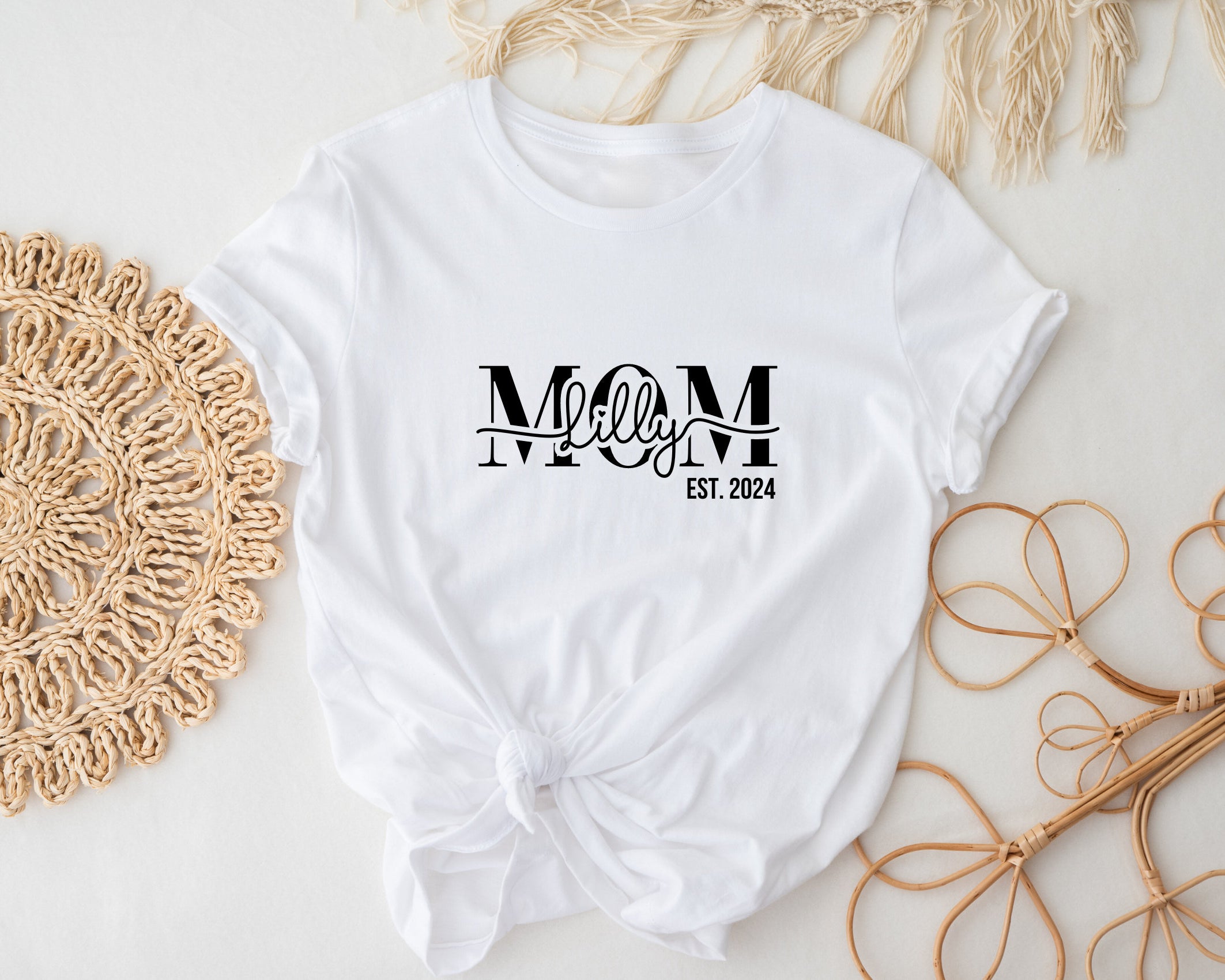 T-Shirt | Mom | personalisierbar | weiß | Muttertag