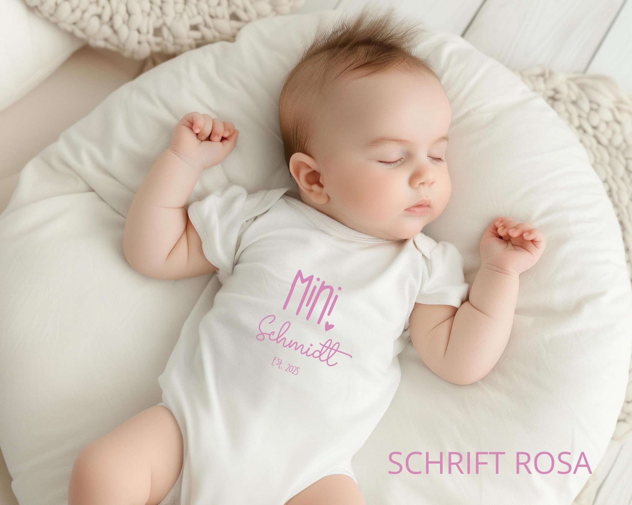Baby Body - personalisiert mit Name und Jahreszahl | MINI Name Est. | in diversen Größen und Schriftfarben
