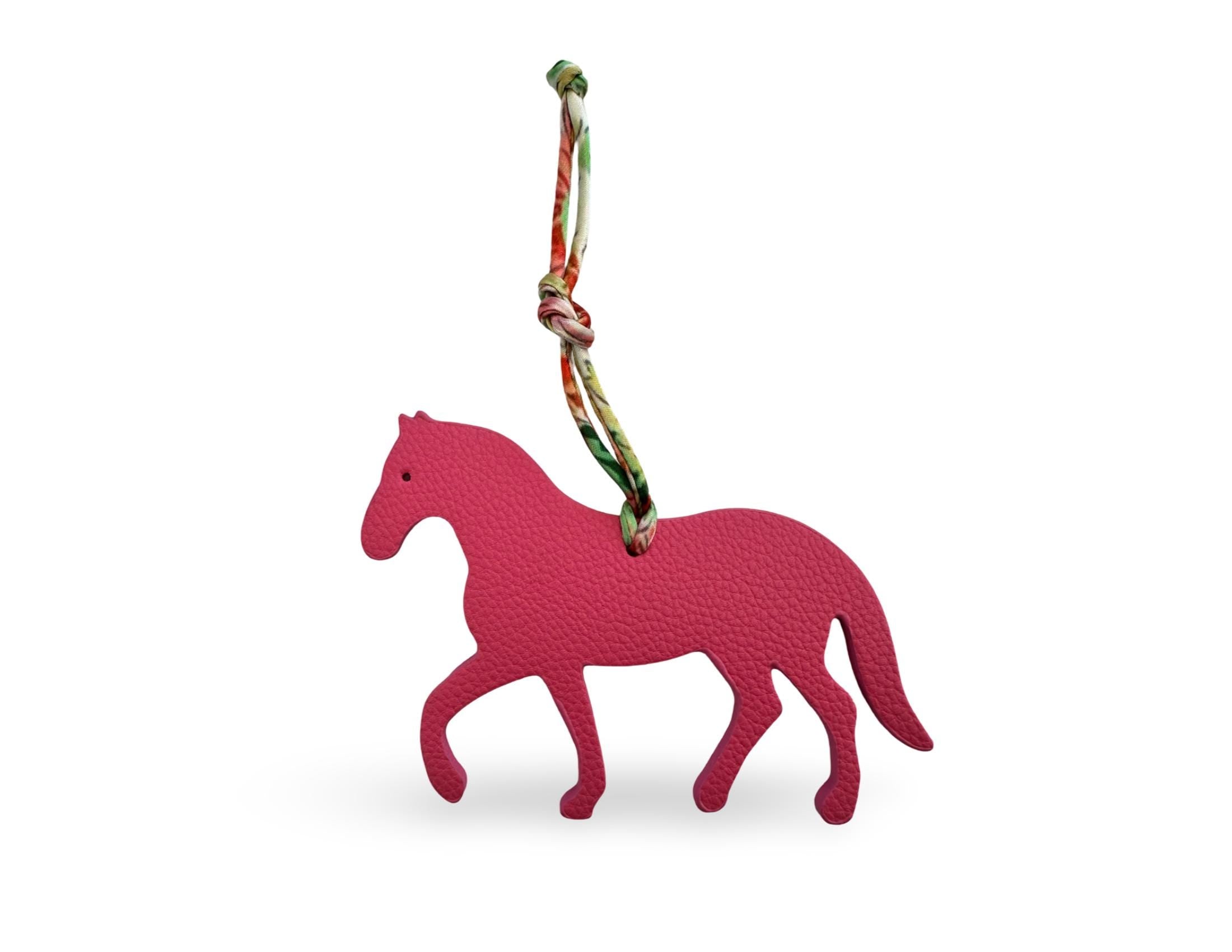 Pferd Anhänger für Tasche | pinker Taschenschmuck | Pferde Taschenanhänger rosa | Geschenk Reiterin