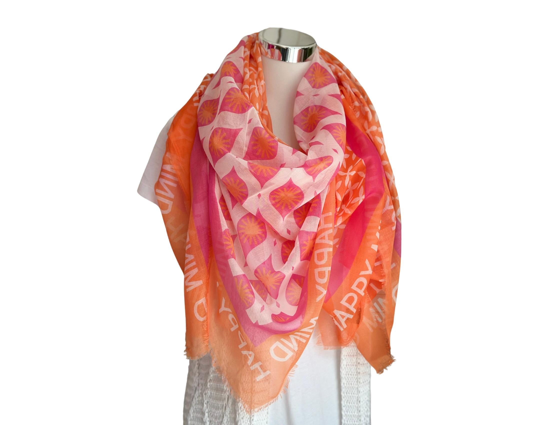 Tuch mit Blumen und Rautenmuster | Viskosetuch | leichtes Sommertuch | Pink orange | Happy Mind Schriftzug an der Kante