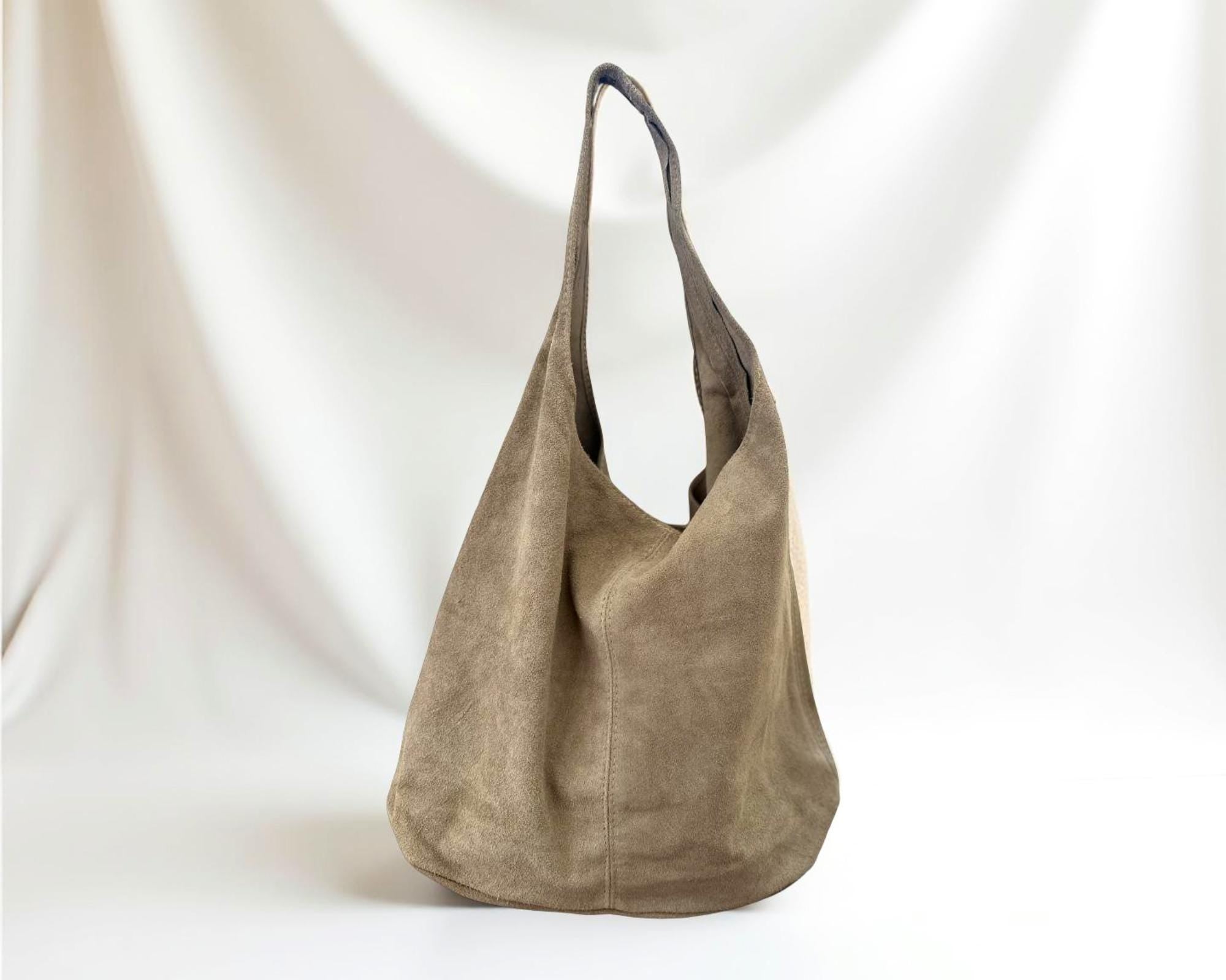 Hobo Tasche aus Veloursleder – taupe sand beige | Lässig, stylisch & praktisch