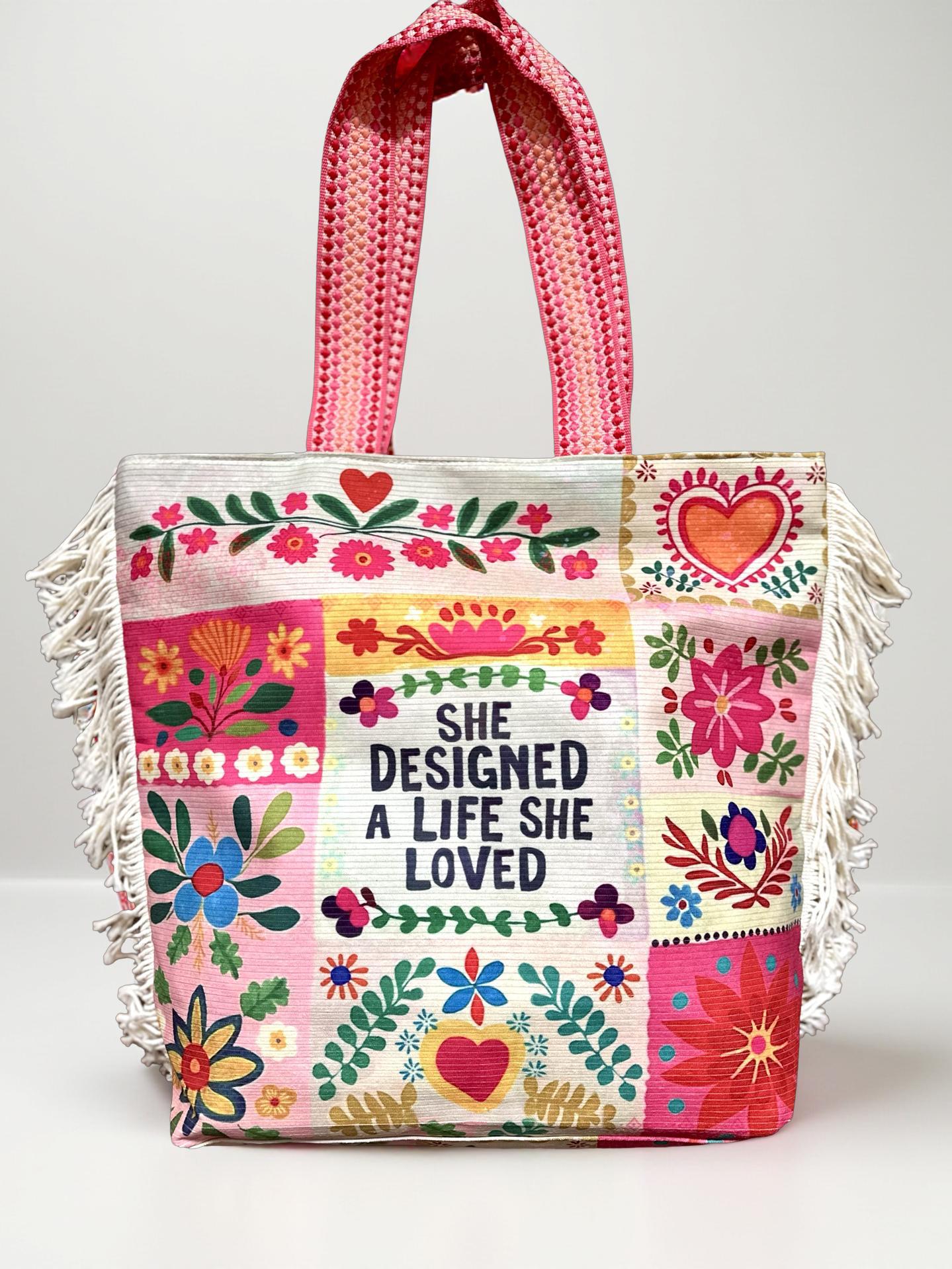Hippie Tasche mit Blumen Patchwork | She designed a life she loved | Boho Schultertasche mit Fransen – Baumwolle | Festival Bag groß