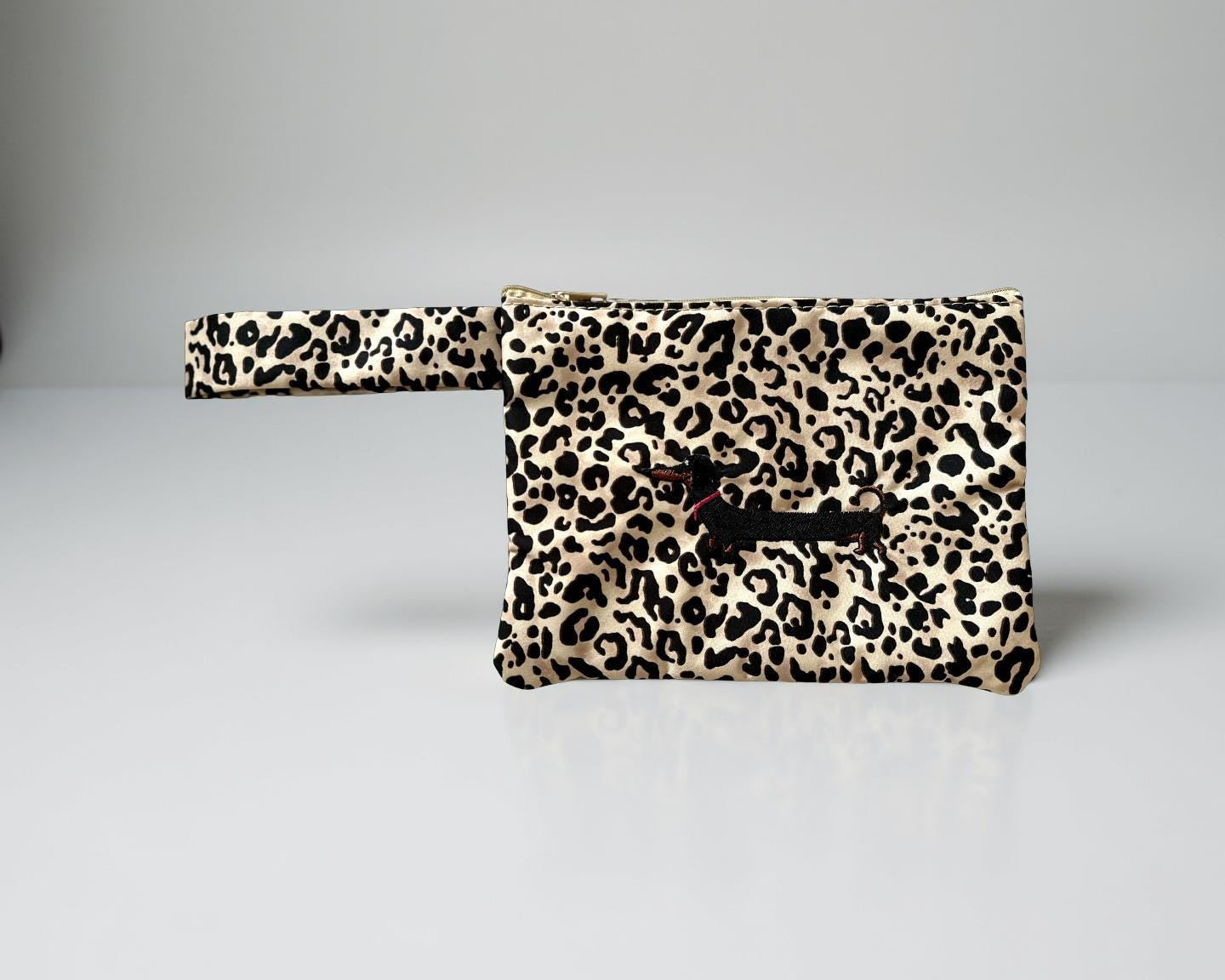 Dackel Kosmetiktaschen | Schminktasche mit Dackelmotiven | bestickt | Geschenk Dackelliebhaber