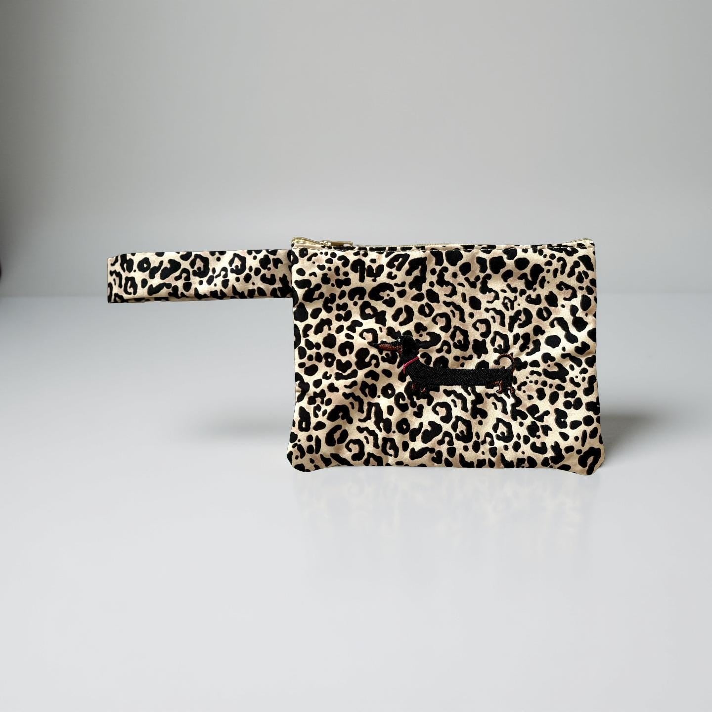 Dackel Kosmetiktaschen | Schminktasche mit Dackelmotiven | bestickt | Geschenk Dackelliebhaber