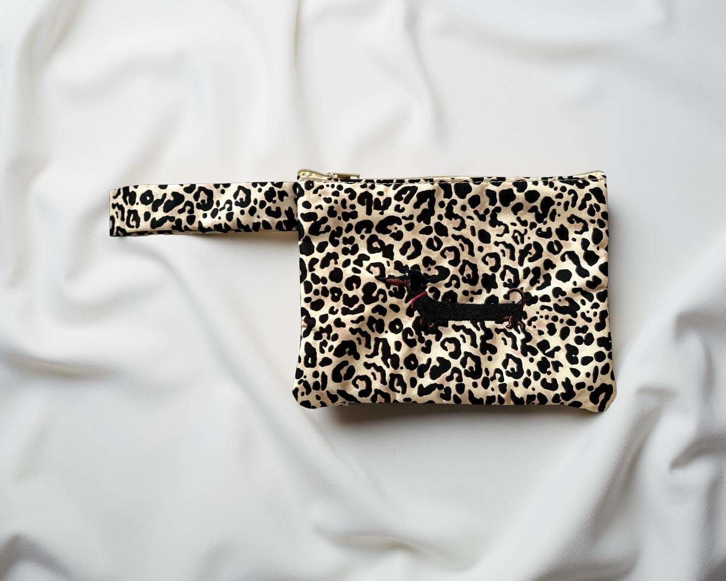 Dackel Kosmetiktaschen | Schminktasche mit Dackelmotiven | bestickt | Geschenk Dackelliebhaber