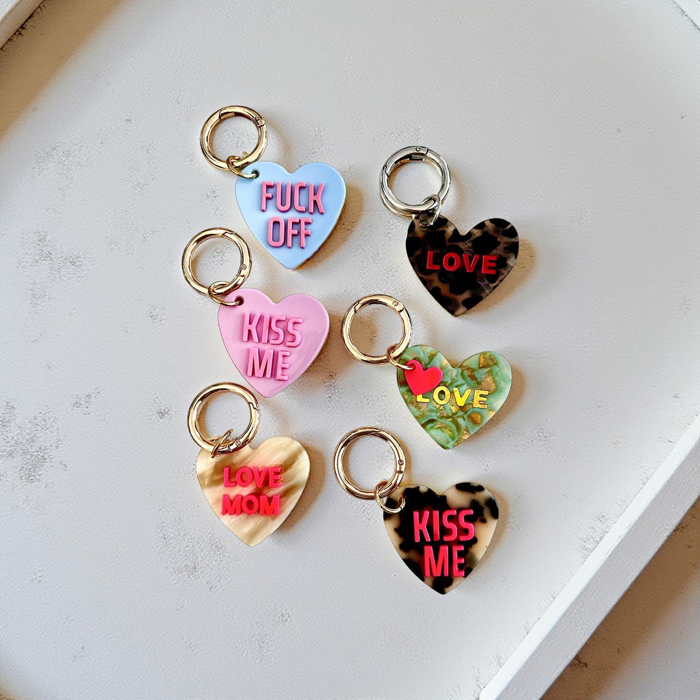 Herz Anhänger am großen goldenen Karabiner | Charm für Taschen | Schlüsselanhänger | Taschenschmuck Taschenanhänger | Bag Charm