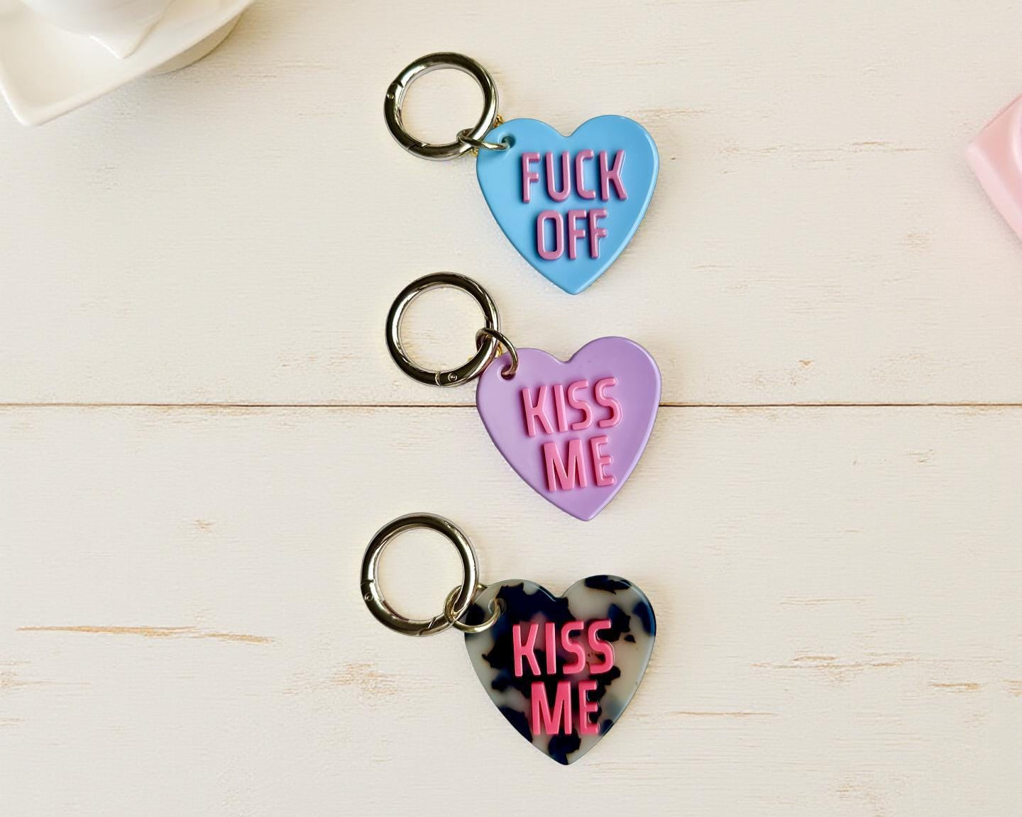 Herz Anhänger am großen goldenen Karabiner | Charm für Taschen | Schlüsselanhänger | Taschenschmuck Taschenanhänger | Bag Charm