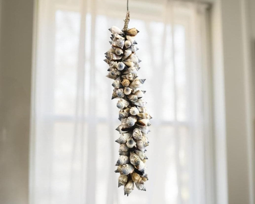 Muscheln | maritime Hängedeko Muscheldeko | Muschel-Hängedeko | Maritime Wanddeko | Deko aus echten Muscheln – ca. 33 cm