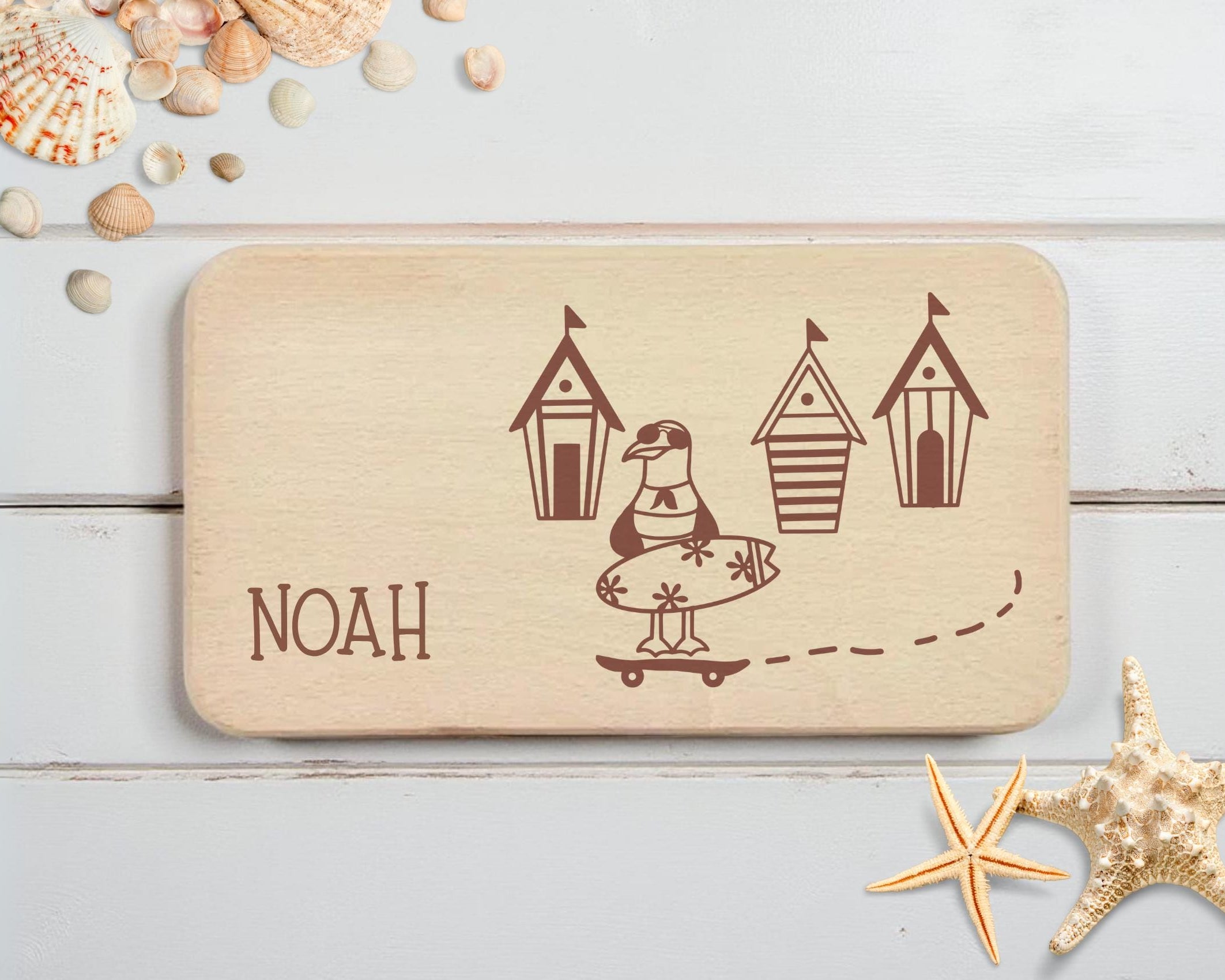 Personalisiertes Frühstücksbrettchen | maritime Motive Möwe | Lasergravur | Buchenholz | Moin Strand Meer | Geschenkidee Camping Kinder