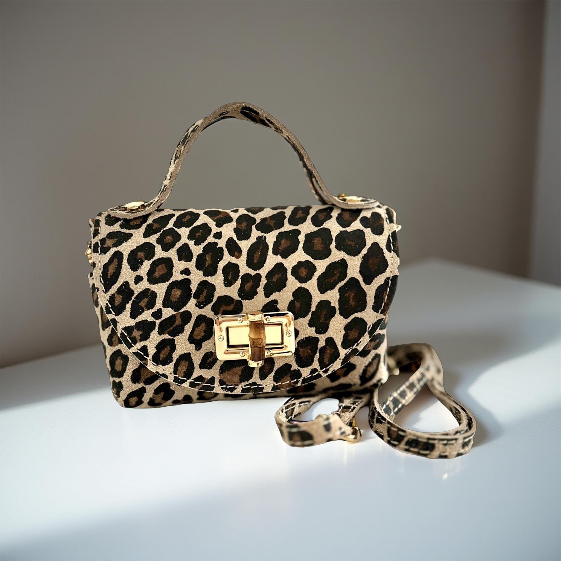 Mini Leo Tasche aus Leder | Leopard | Umhängetasche | Crossbody Bag | Animal Print Leo Look | Echtleder