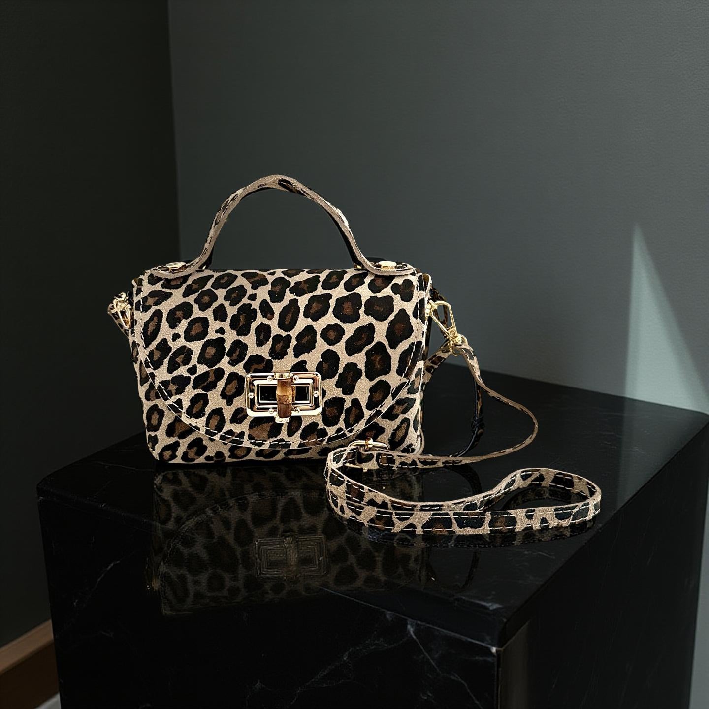 Mini Leo Tasche aus Leder | Leopard | Umhängetasche | Crossbody Bag | Animal Print Leo Look | Echtleder