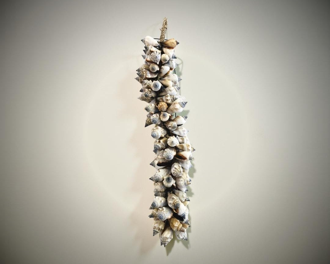 Muscheln | maritime Hängedeko Muscheldeko | Muschel-Hängedeko | Maritime Wanddeko | Deko aus echten Muscheln – ca. 33 cm