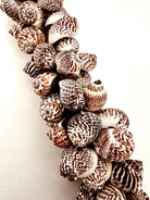 Muscheln | maritime Hängedeko Muscheldeko | Muschel-Hängedeko | Maritime Wanddeko | Deko aus echten Muscheln – ca. 33 cm