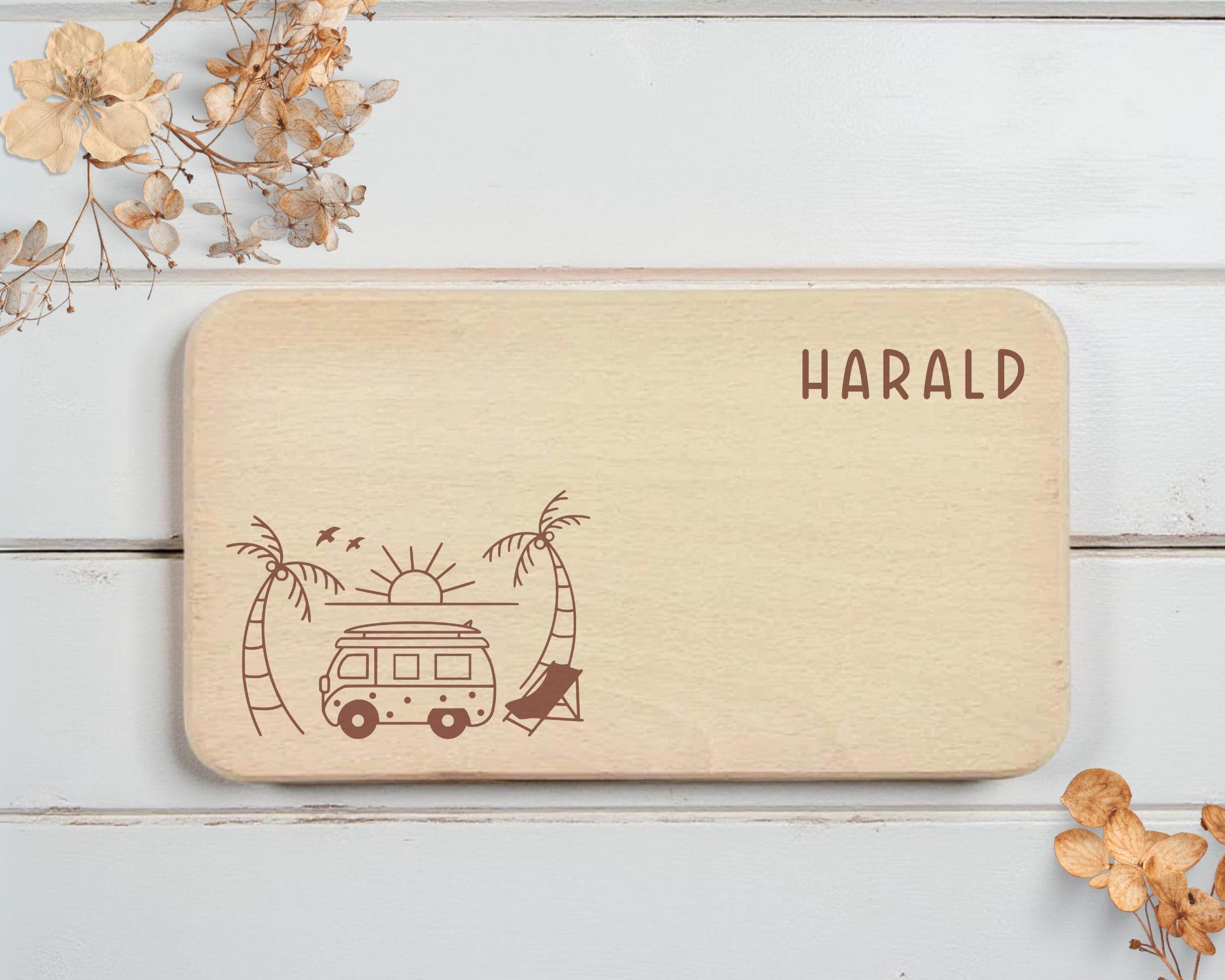 Personalisiertes Frühstücksbrettchen für Camper | Lasergravur | Buchenholz | Geschenkidee Camping mit Namen