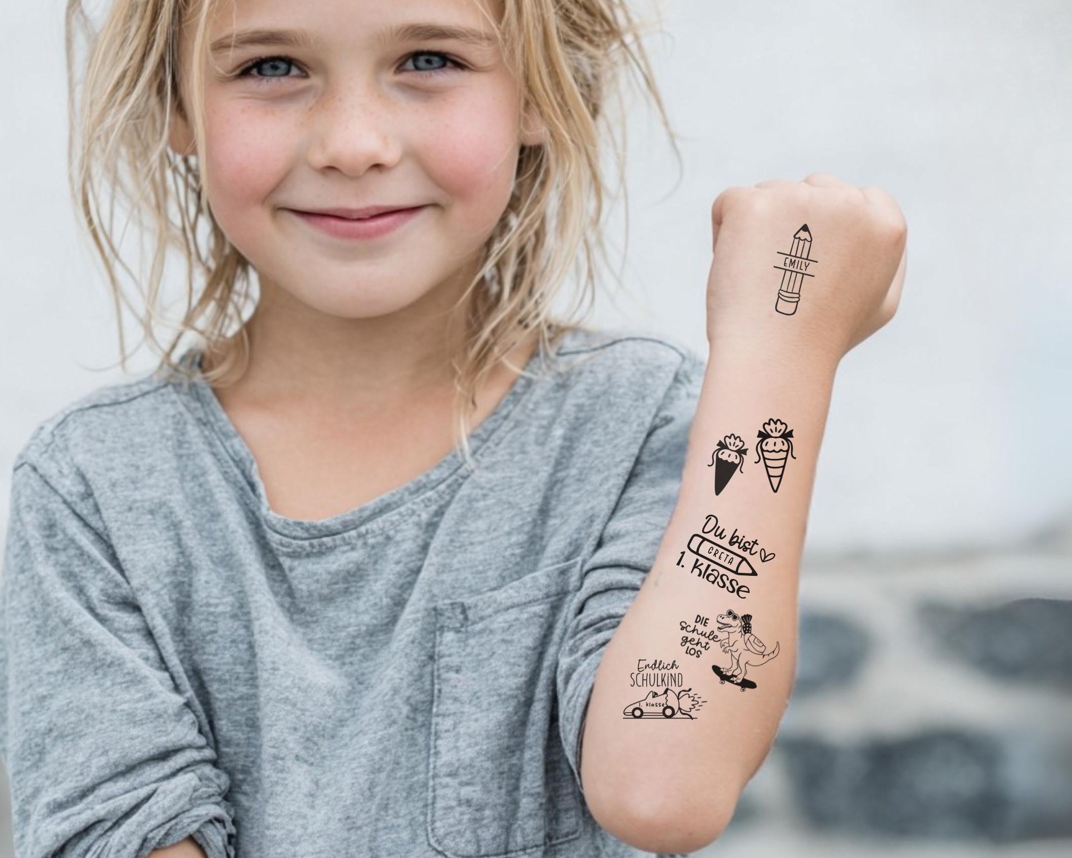 Schulkind | personalisierbare Tattoos zum Schulanfang | Kindertattoo mit Namen | 24er Set | für Jungs & Mädchen 1. Schultag | zum Schulstart