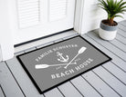 Fußmatte Beach House | Personalisierter Fußabtreter mit Namen, Jahreszahl, blaugrau, grau oder schwarz