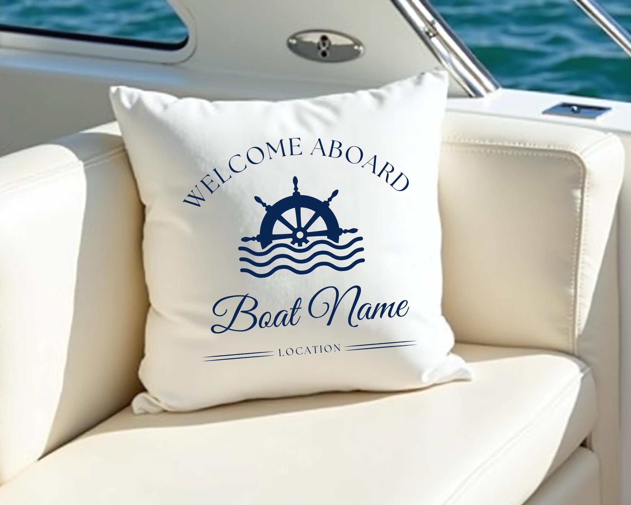 Maritime Kissen für Boot Yacht | 40 x 40 cm | personalisiert mit Bootsnamen, Location, Jahreszahl | weiß mit blauer Schrift | zwei Motive