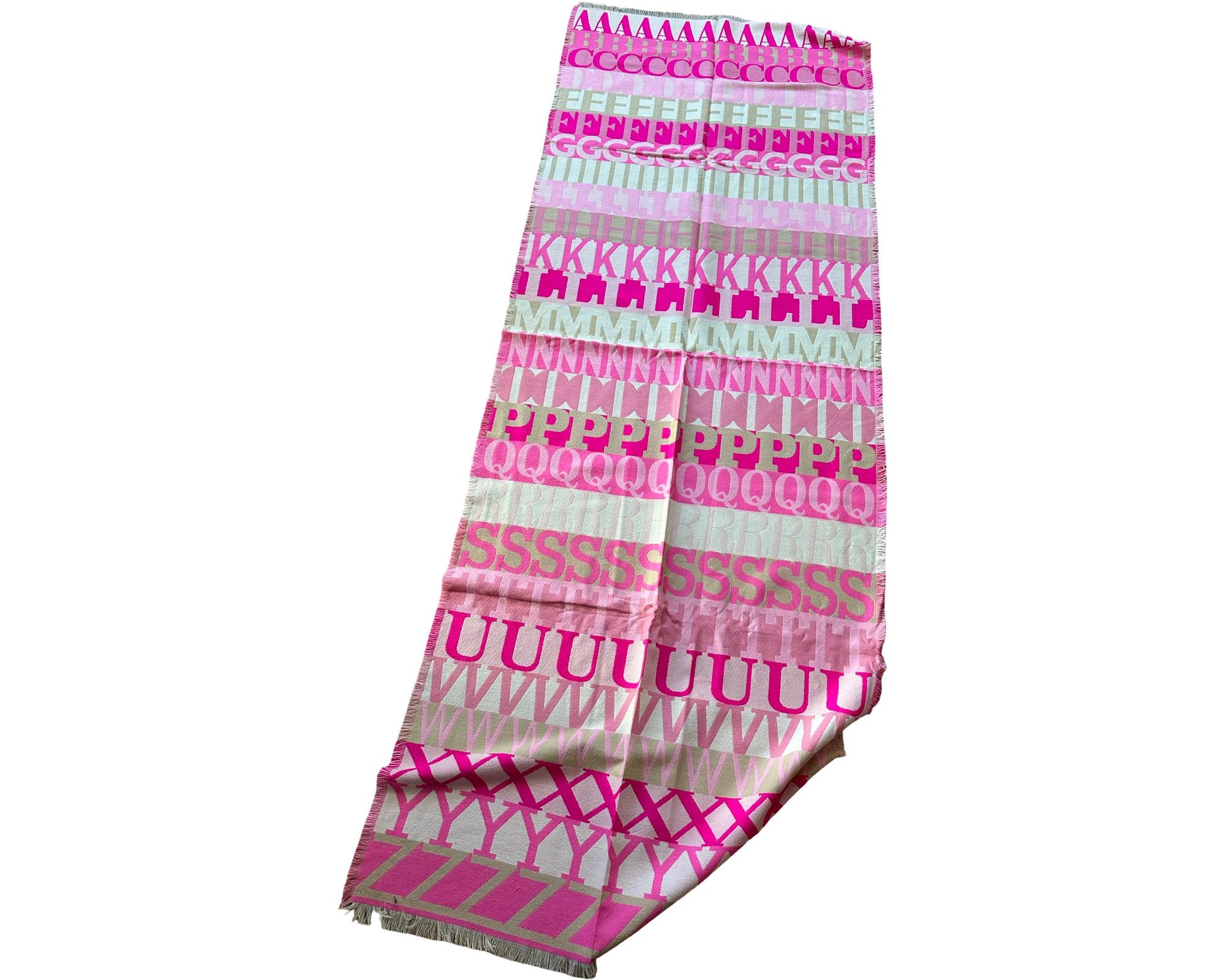 Breiter Schal Alphabet Buchstaben in Rosa, weiß und pink| Viskose | Webschal Tuch Stola | 180 x 70 cm