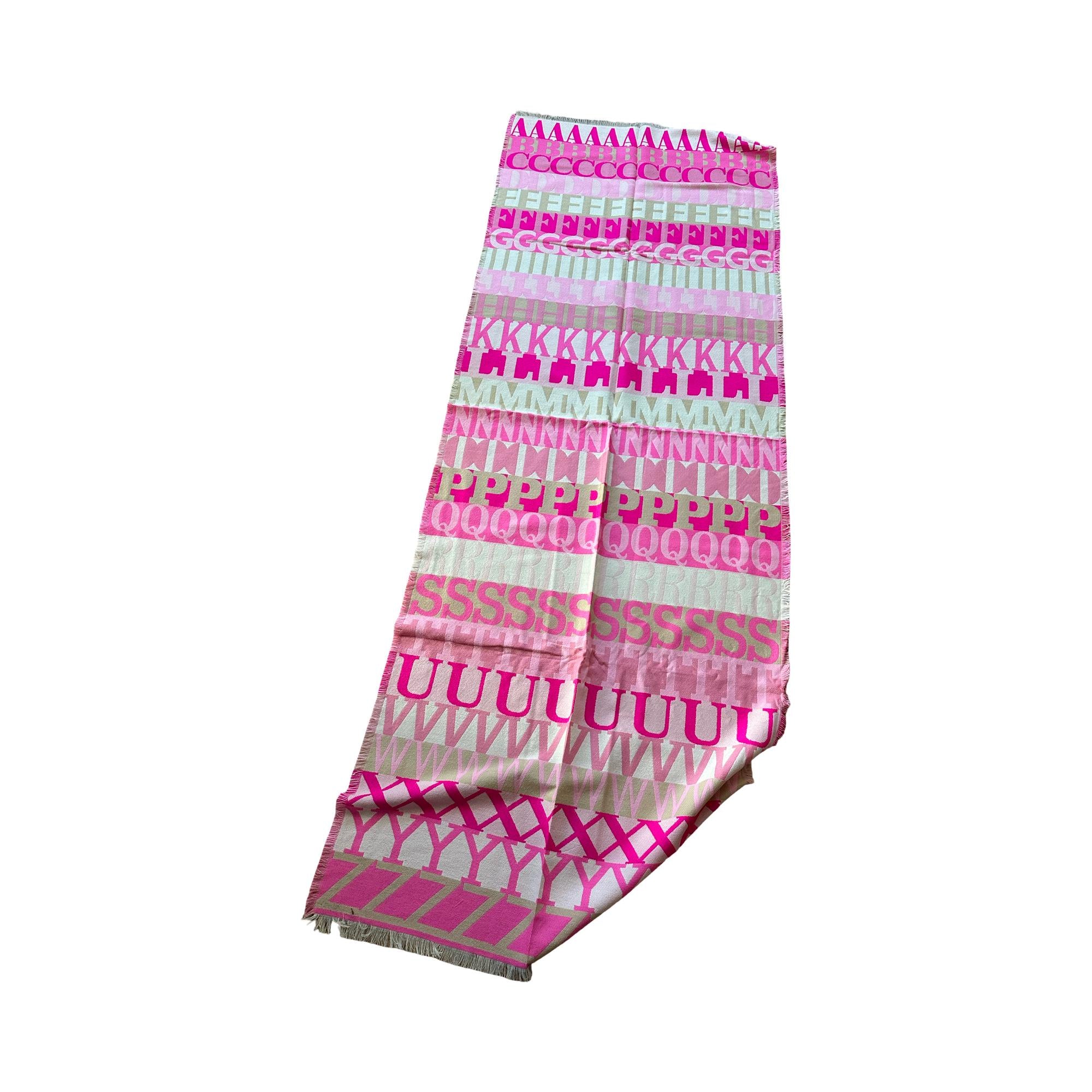 Breiter Schal Alphabet Buchstaben in Rosa, weiß und pink| Viskose | Webschal Tuch Stola | 180 x 70 cm
