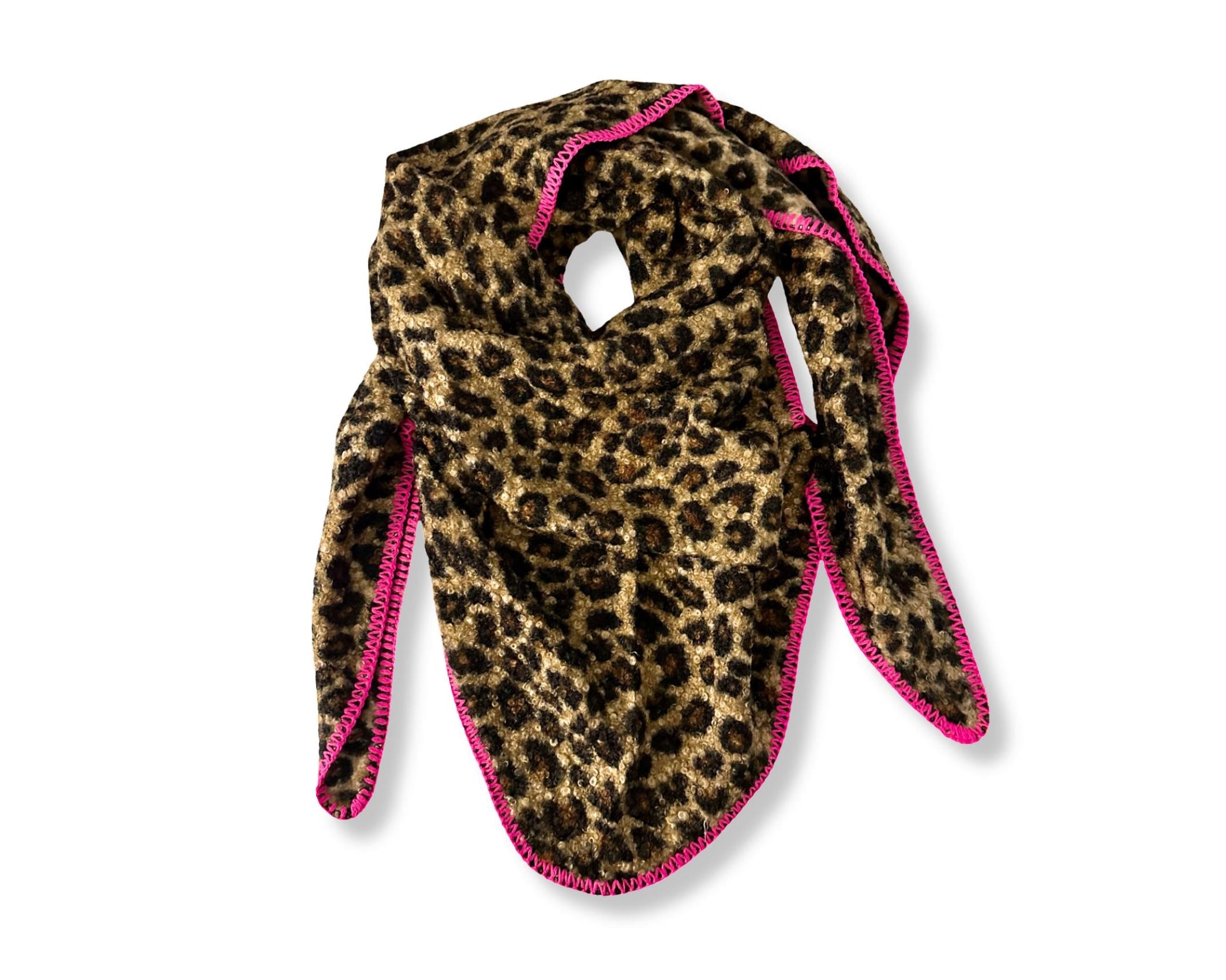 Leo Schal | Dreieckstuch im Leomuster | pinke Kante | 180 x 120 cm | Bouclé Viscose | in braun oder grau