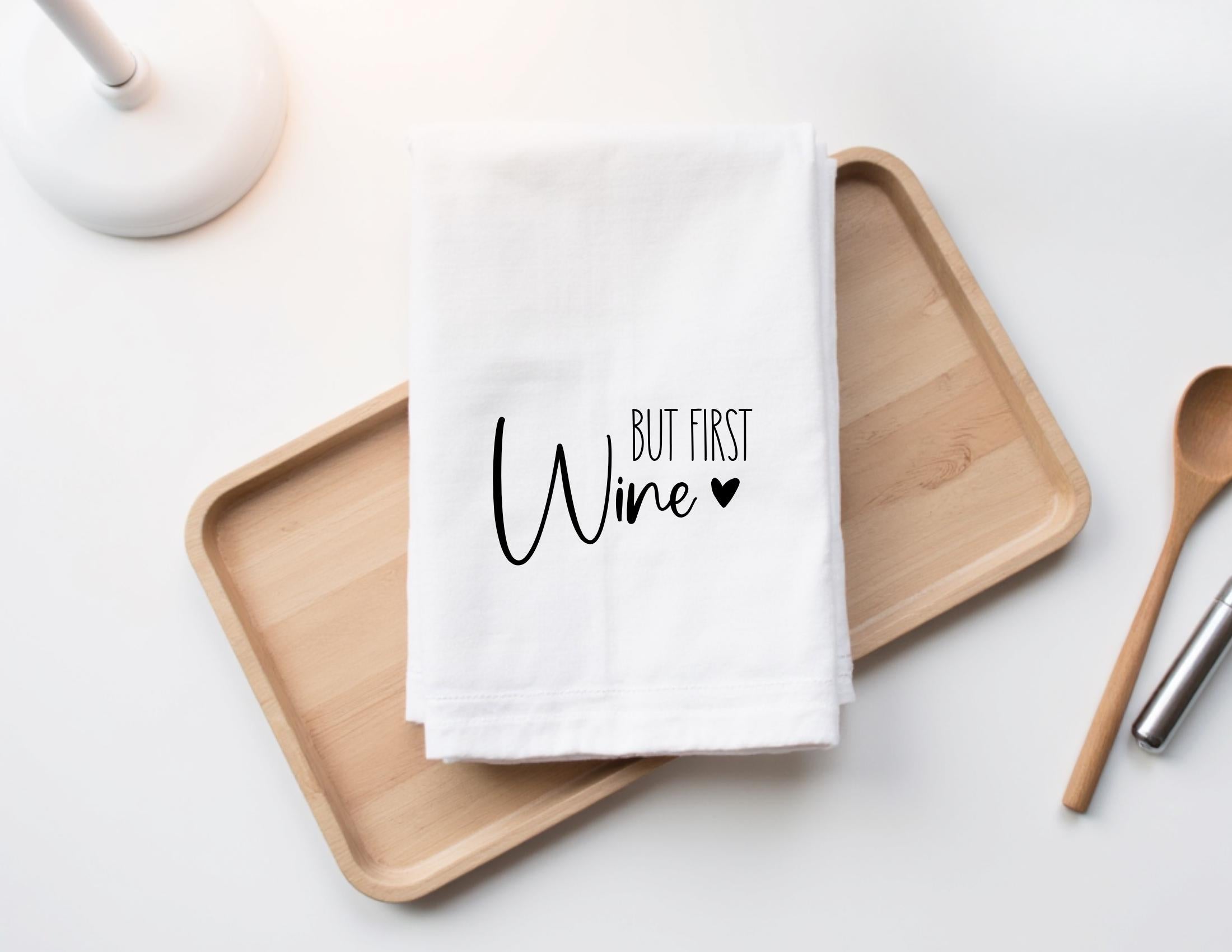 Geschirrtuch | But First Wine | lustiger Spruch | in weiß, grau oder schwarz