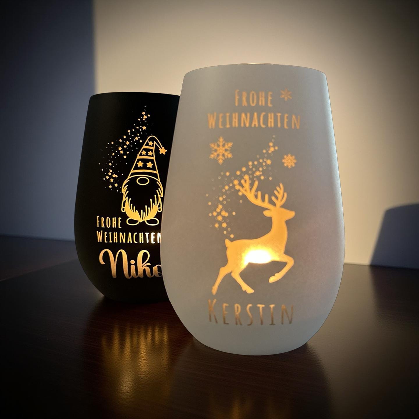 Windlicht Weihnachten personalisiert | gelasertes Glas innen gold | außen schwarz oder weiß | diverse Motive mit Deinem Namen