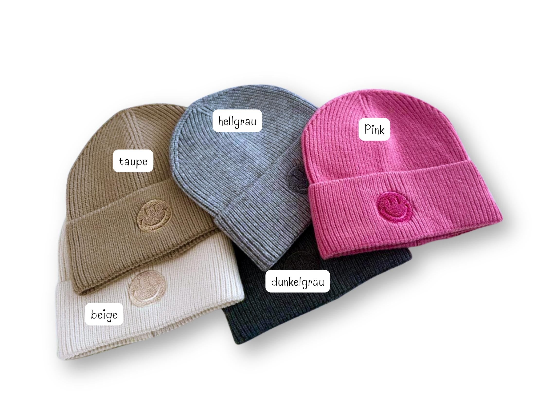 Strick Mütze mit gesticktem Smiley | Beanie in dunkelgrau, hellgrau, taupe, beige und pink | gestrickte Mütze