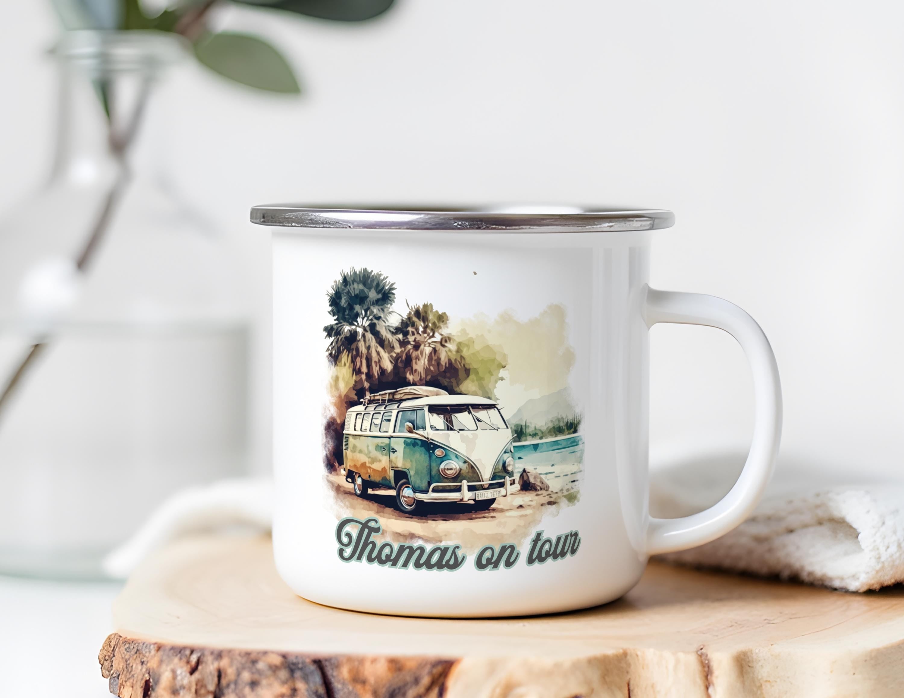 Emaille Tasse | Camping Tasse | personalisiert | Emaille Becher | Campingbus Surfer Retro Vintage VW-Bulli Hippie on tour