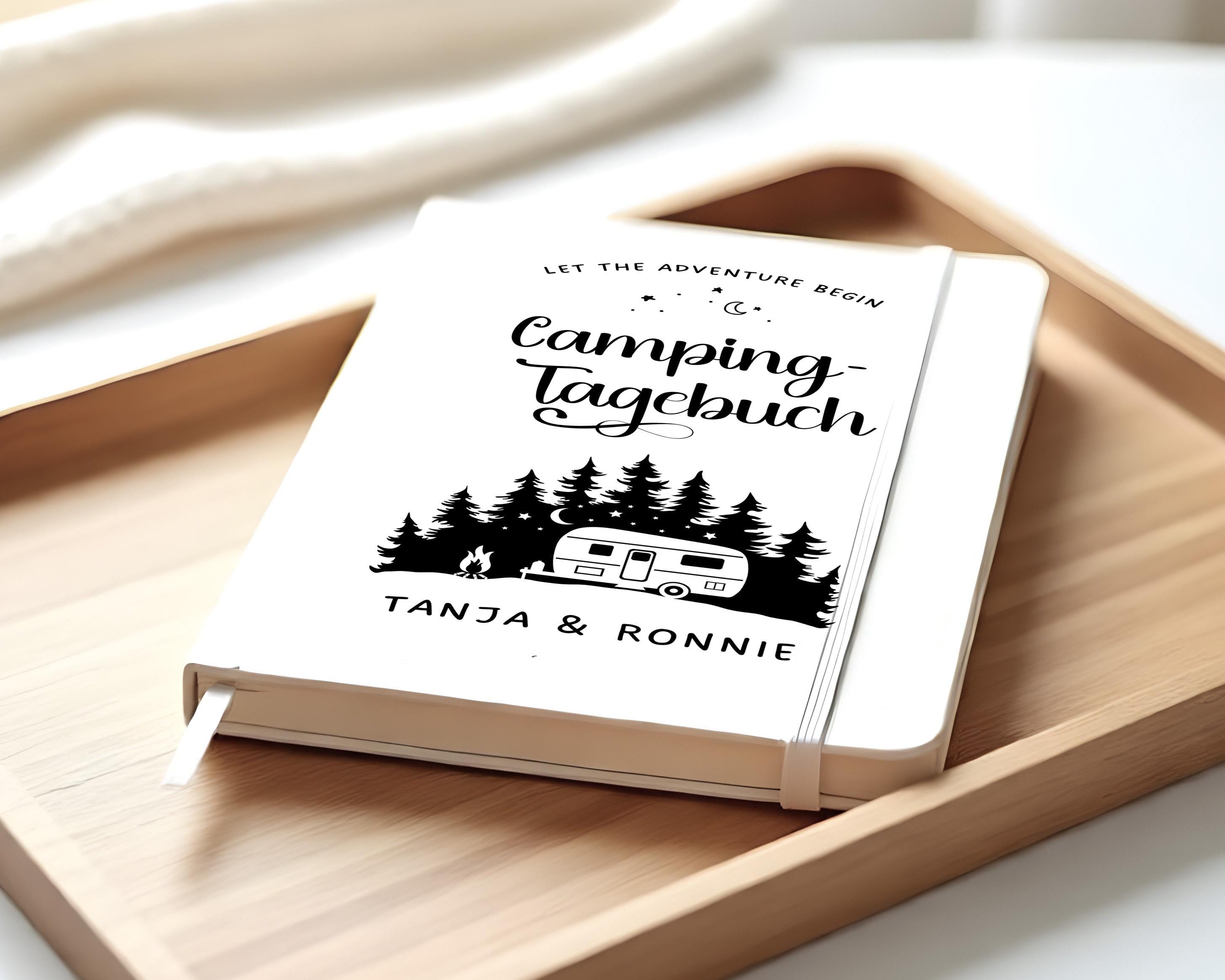 Camping Tagebuch | Weißes Notizbuch mit Personalisierung | Logbuch für Camper in A5 liniert | anpassbar Name, Titel und zusätzliche Headline