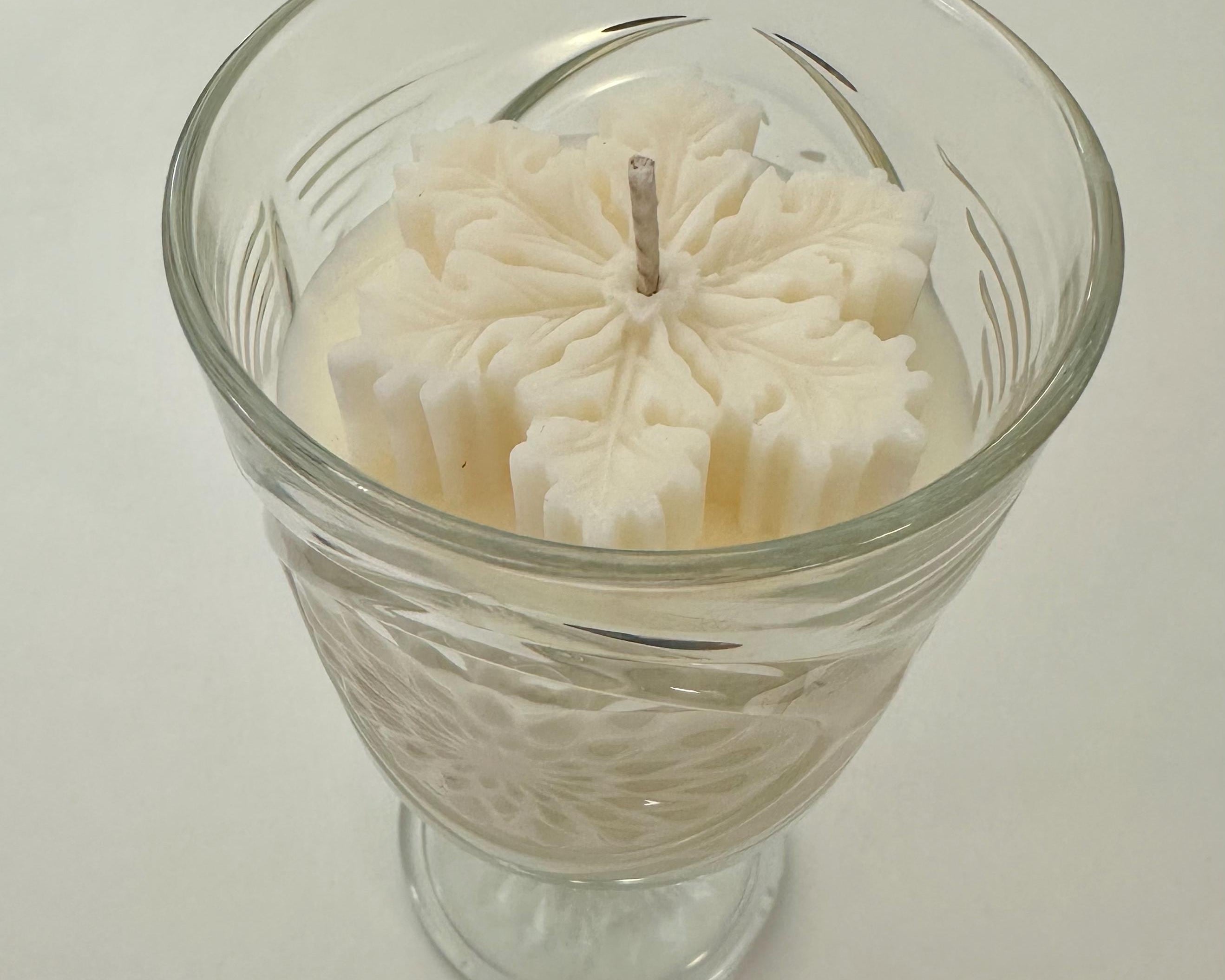 Weihnachtskerzen Eiskristall im Glas | Duftkerze Sojawachs im Glas als Geschenkidee Mitbringsel