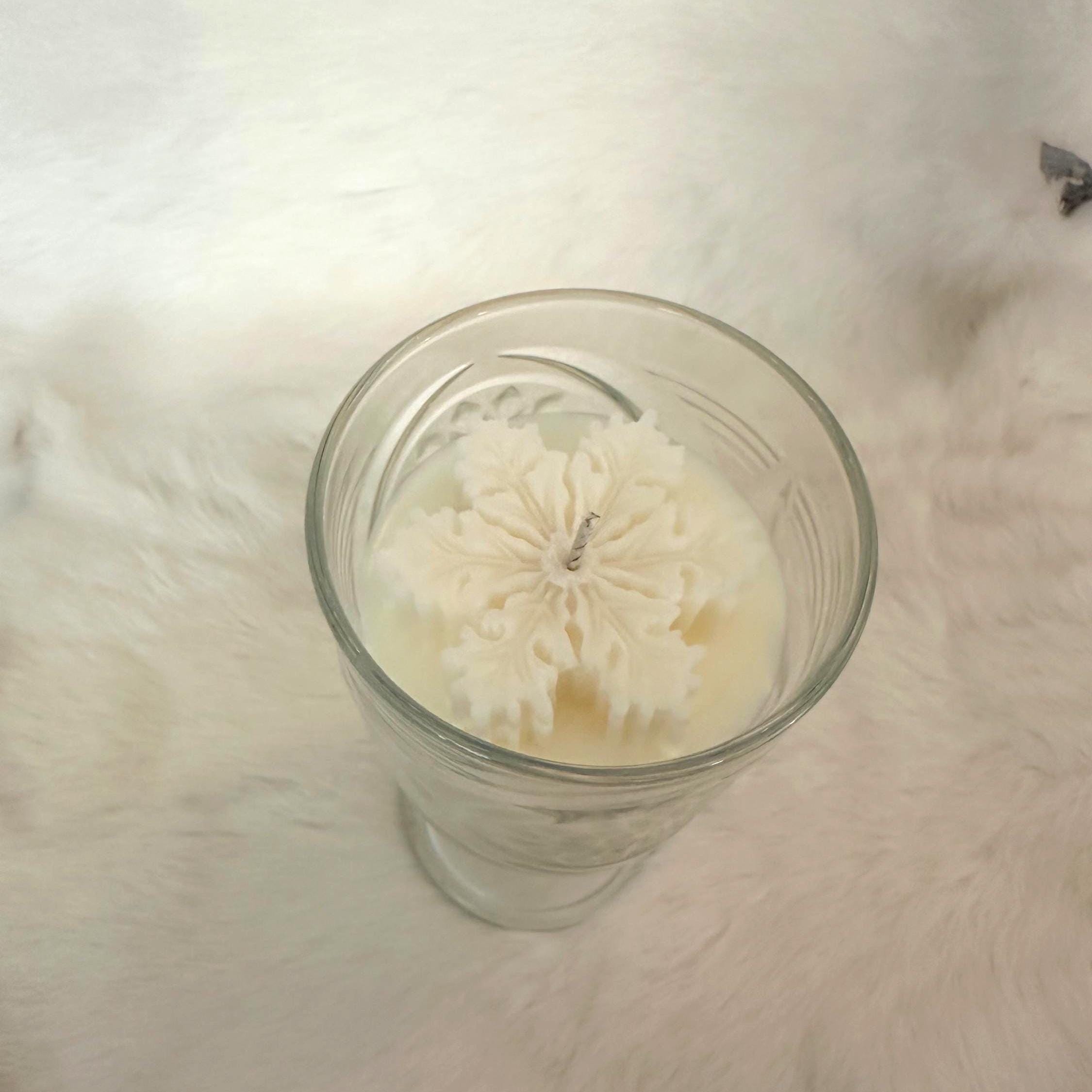 Weihnachtskerzen Eiskristall im Glas | Duftkerze Sojawachs im Glas als Geschenkidee Mitbringsel