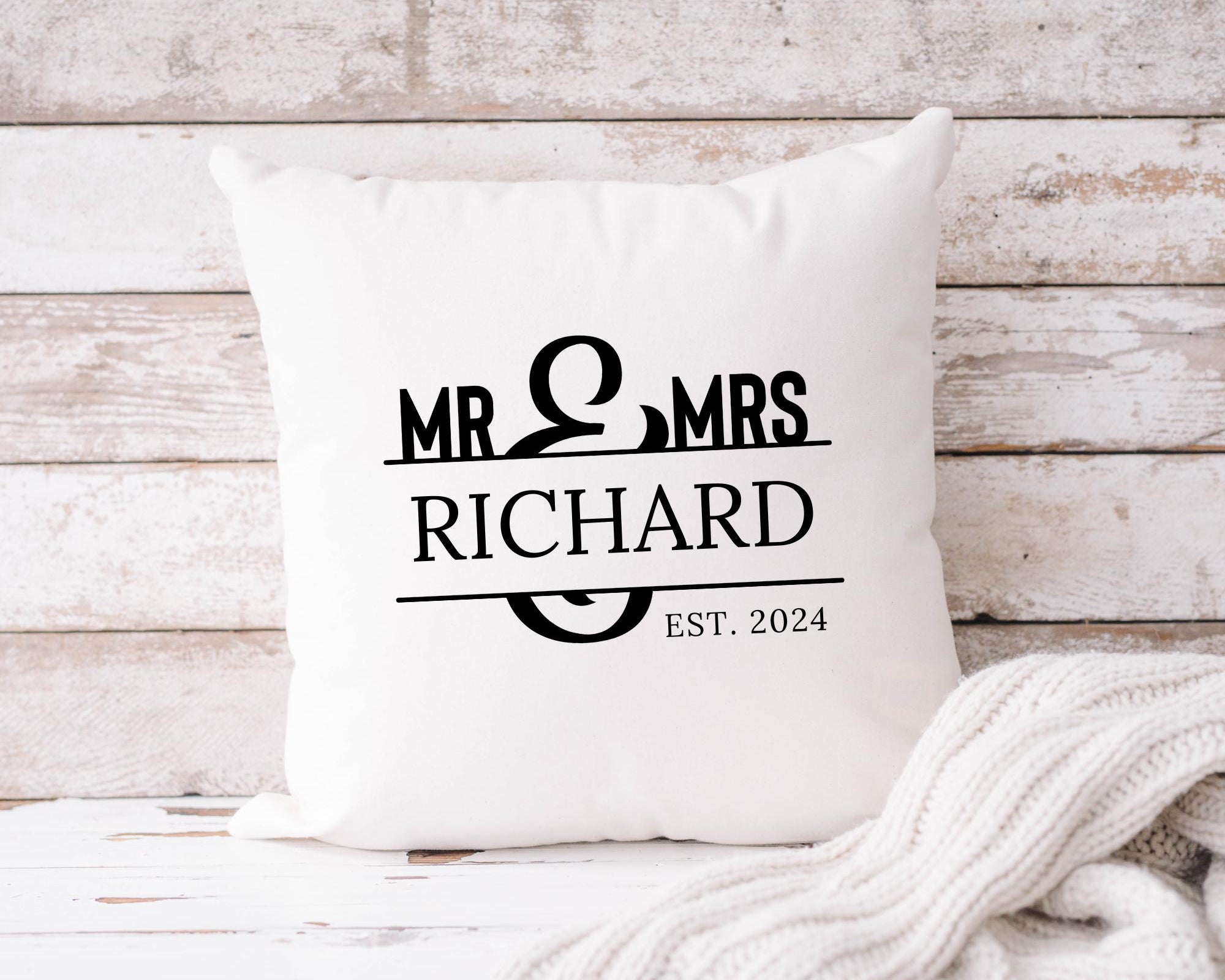 Kissen Hochzeit | Hochzeitskissen | personalisiertes Kissen 40 x 40 cm | Brautpaar | Mr. & Mrs. Name Jahr