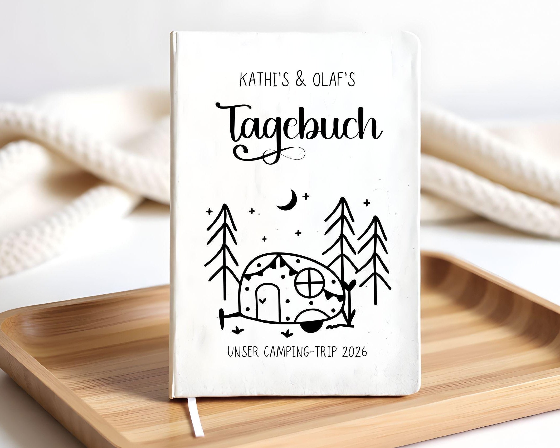 Camping Tagebuch | Weißes Notizbuch mit Personalisierung | Logbuch für Camper in A5 liniert | anpassbar Name, Titel und zusätzliche Headline