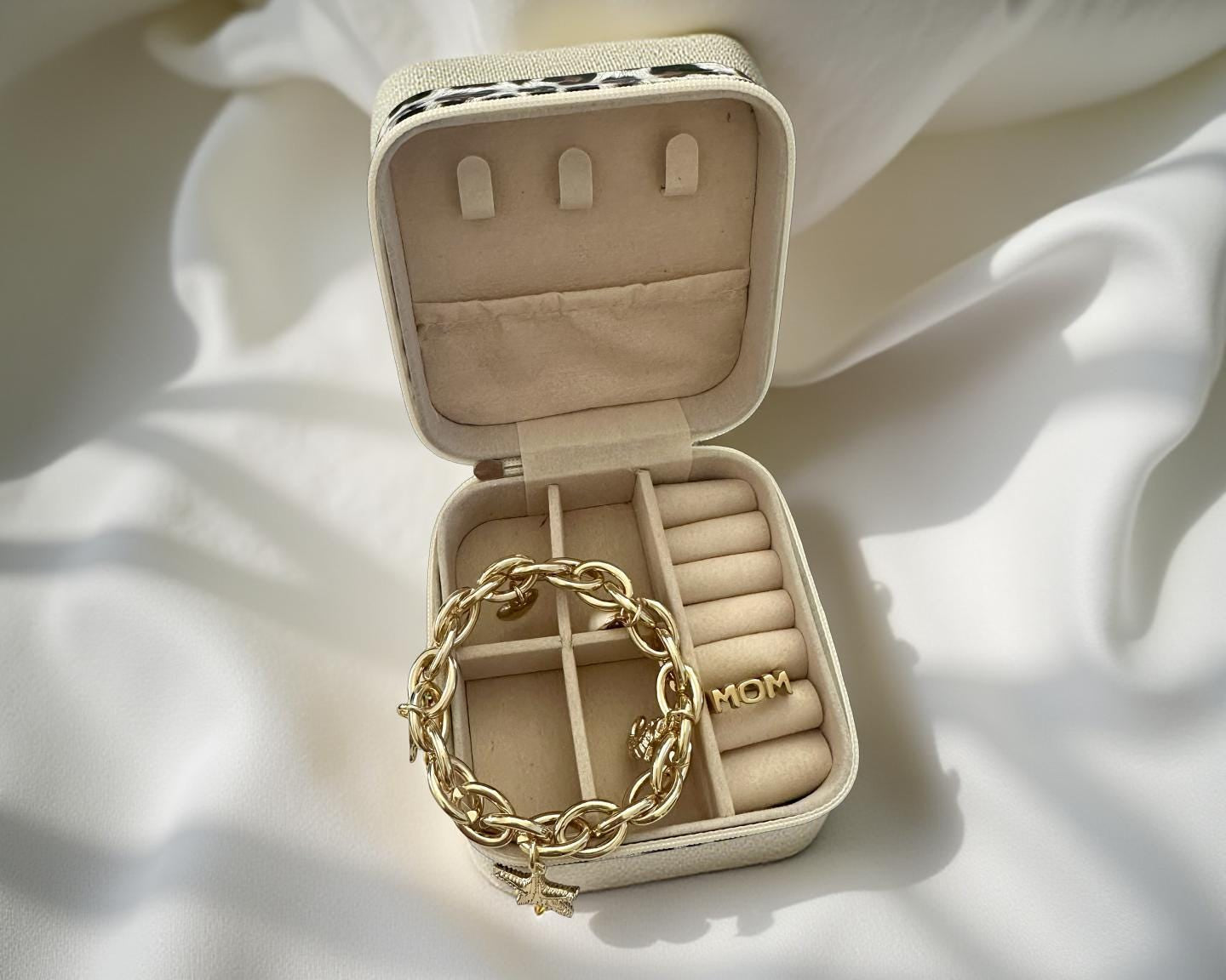 Schmuck-Etui Leomuster für die Reise | personalisierte Schmuckbox | kleine Schatulle mit Namen | Leo