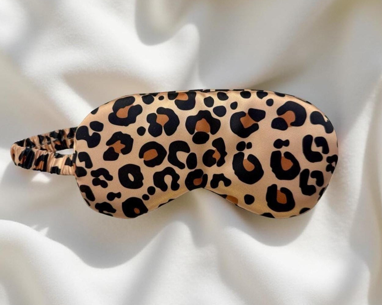 Schlafmaske Leomuster | personalisierbar | Satin | edle Schlafbrille in silber oder gold