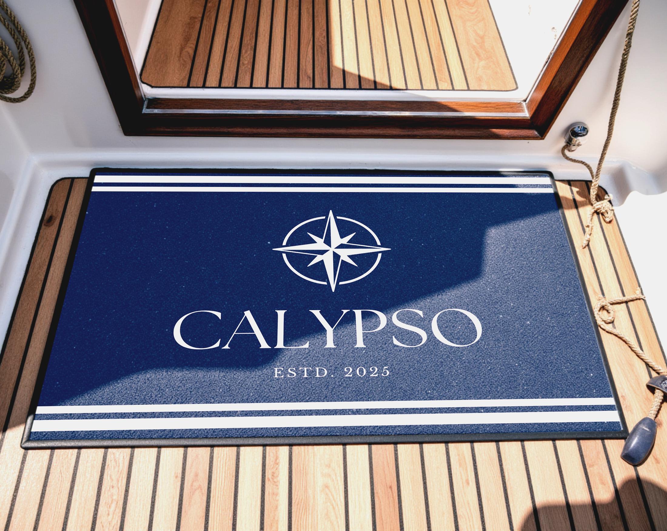 Fußmatte Boot Yacht Schiff | Personalisierter Fußabtreter mit Bootsnamen und Jahreszahl in blau weiß, Rand schwarz
