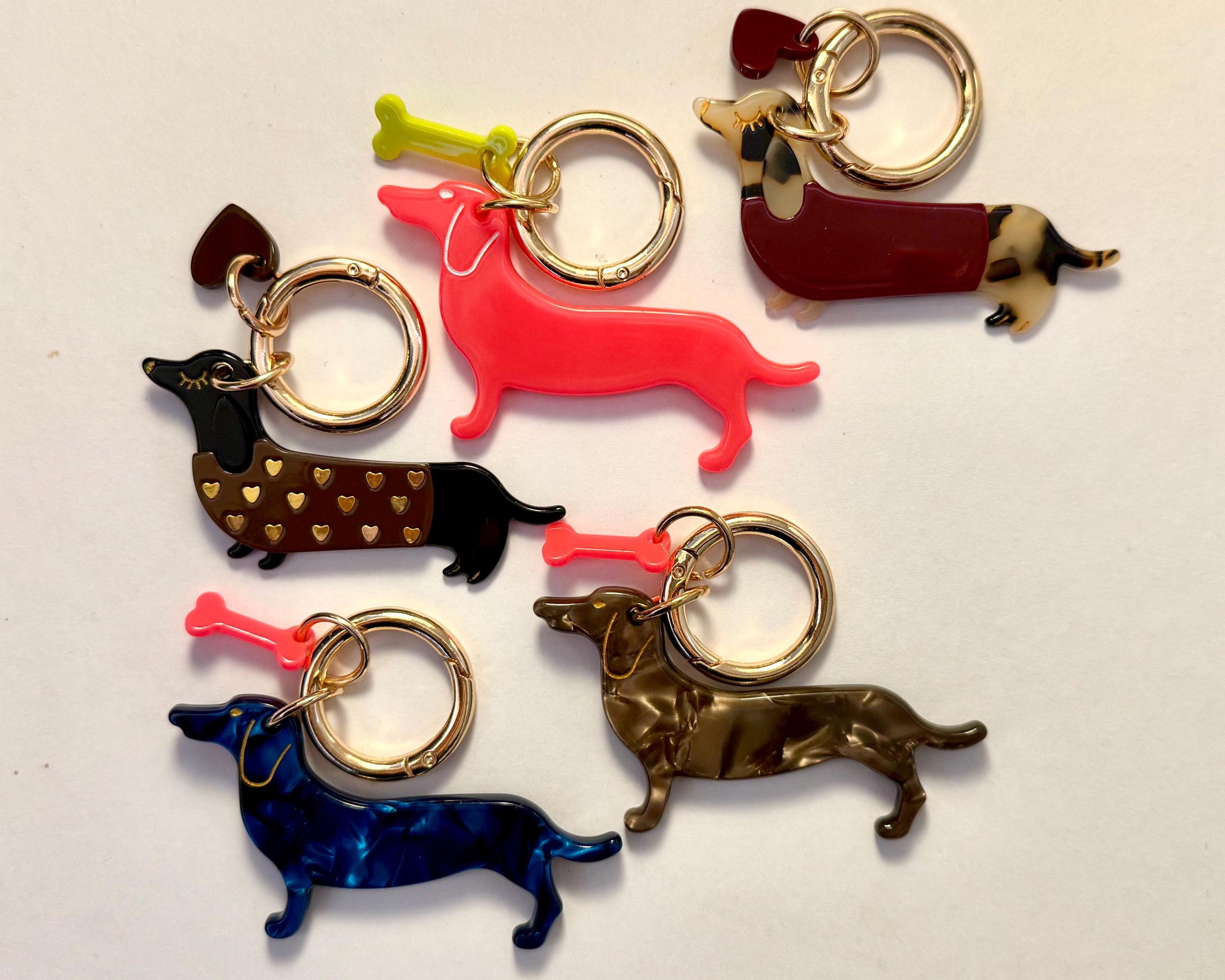 Dackel Anhänger am großen goldenen Karabiner | Charm für Taschen | Schlüsselanhänger | Taschenschmuck Taschenanhänger | Bag Charm