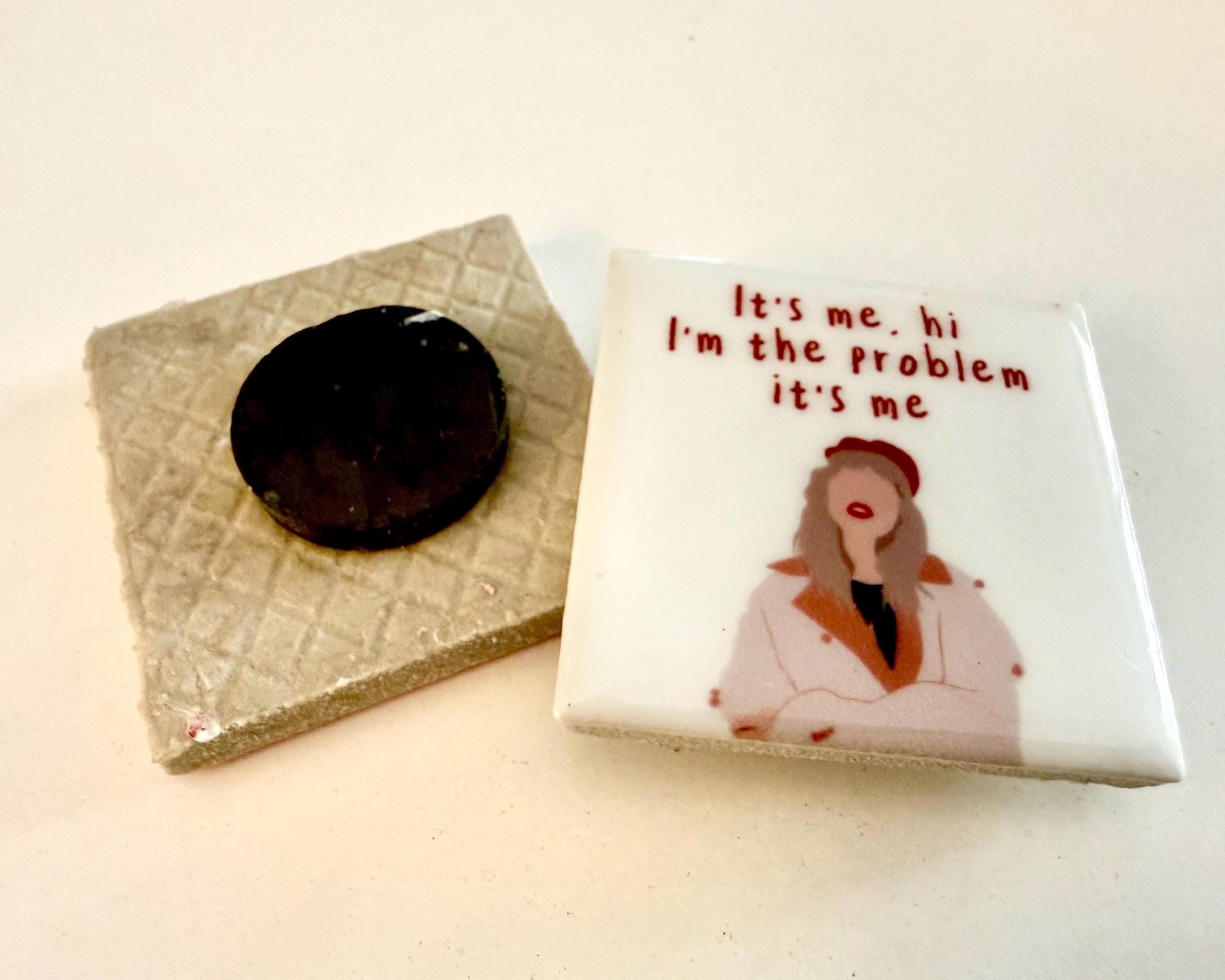Mini Fliesen Magnete | kleine Kacheln mit Sprüchen | Magnet Taylor | Swiftie Geschenk | 4,5 x 4,5 Tile